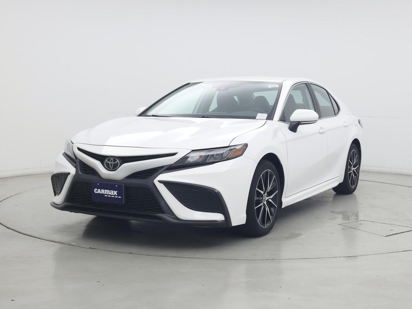 2023 Toyota Camry SE - Photo 5