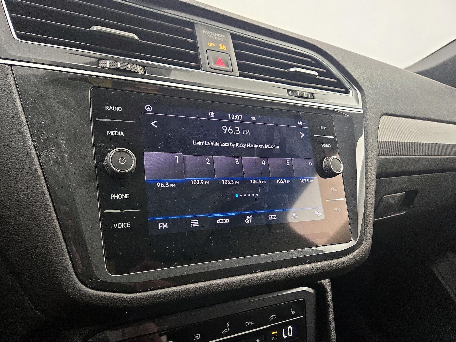 2022 Volkswagen Tiguan SE R-LINE BLACK - Photo 16