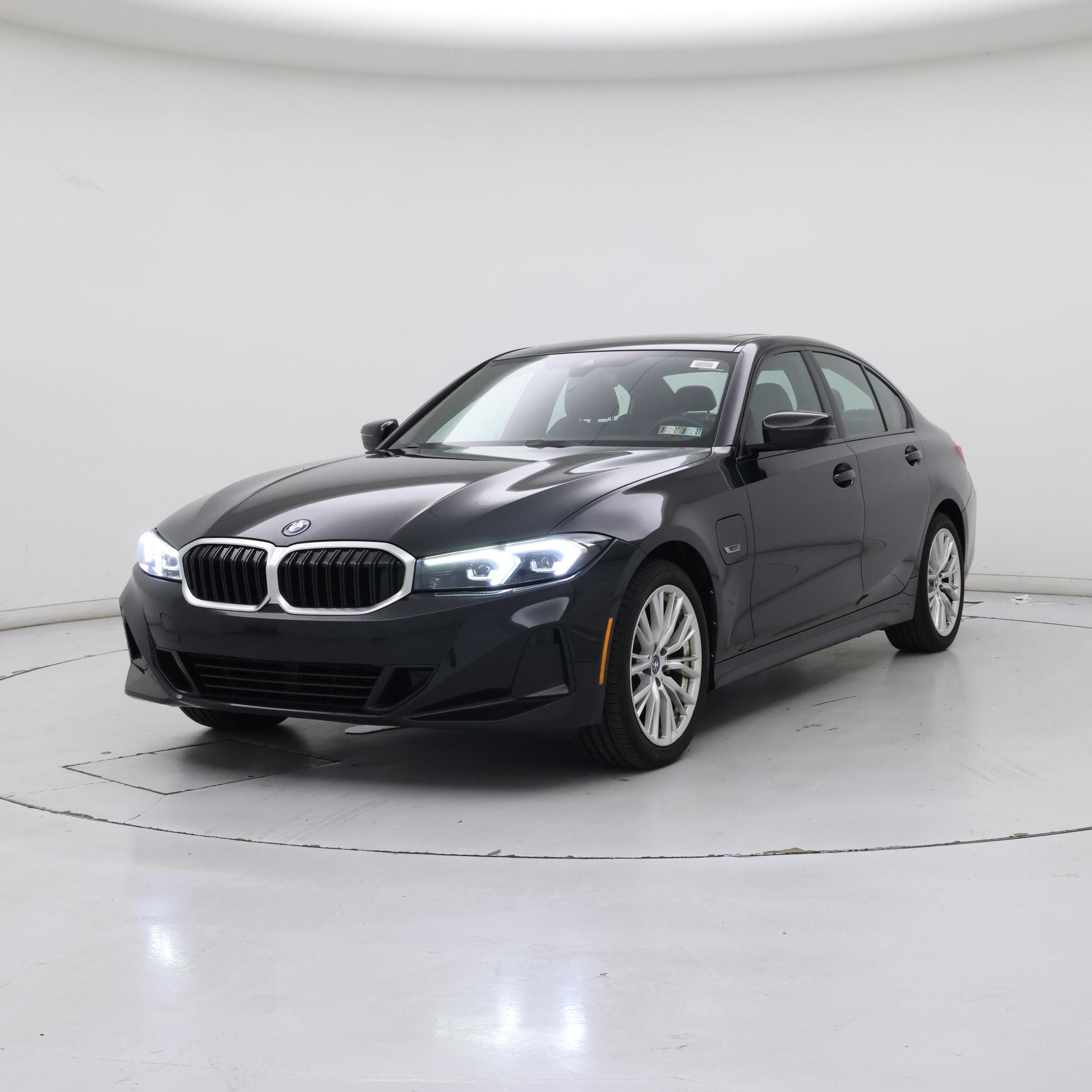 Thumbnail: 2023 BMW 3 Series - 4