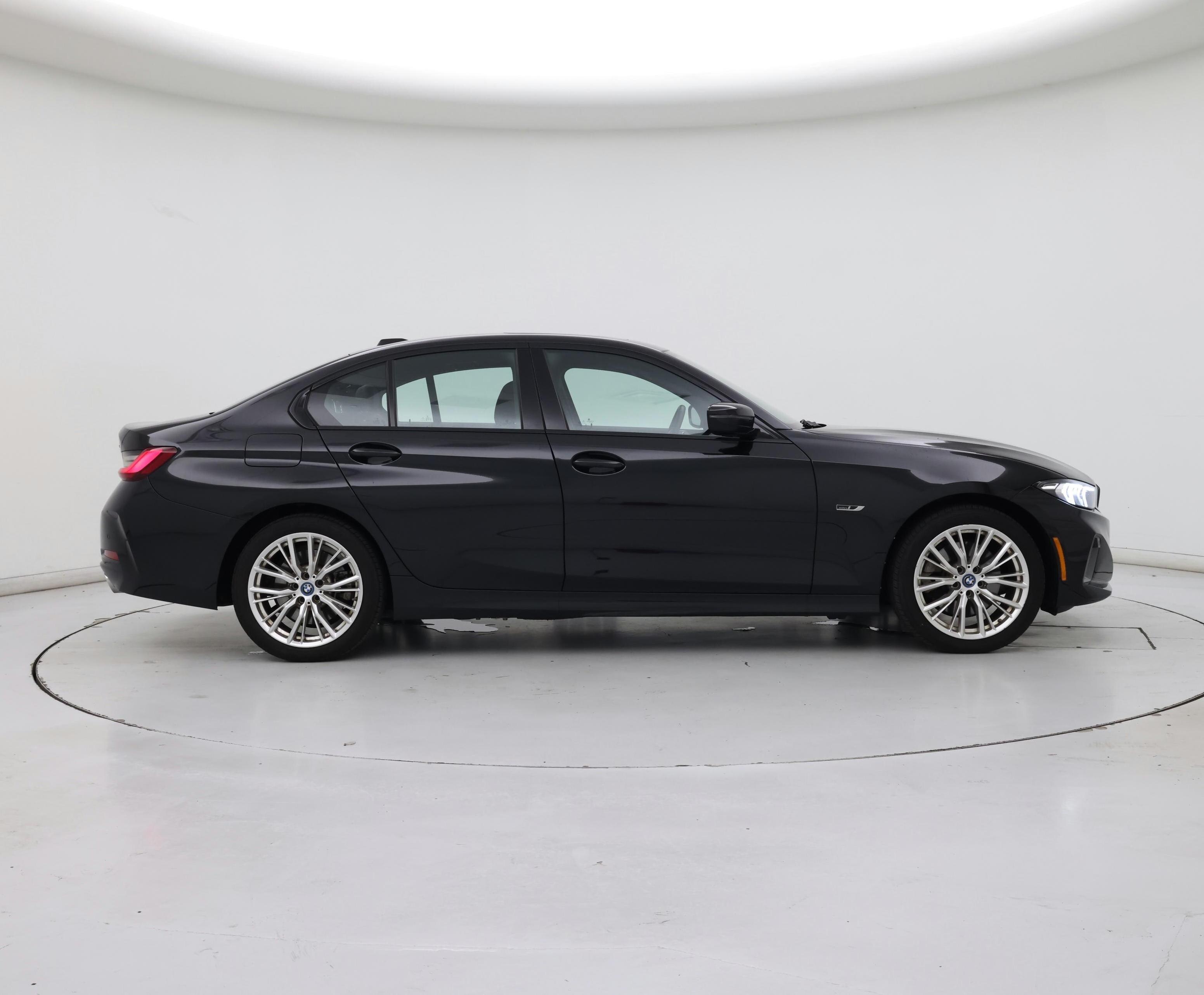 Thumbnail: 2023 BMW 3 Series - 7