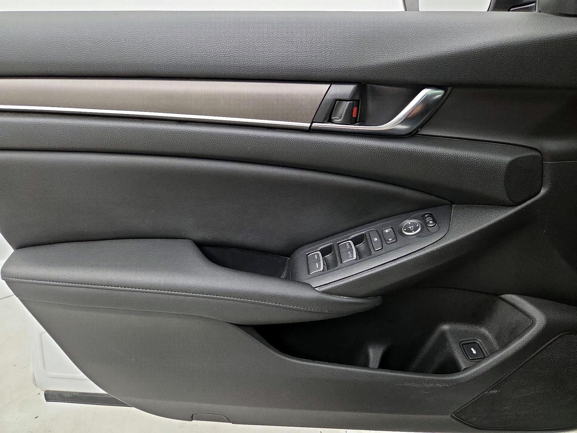 Thumbnail: 2020 Honda Accord - 12