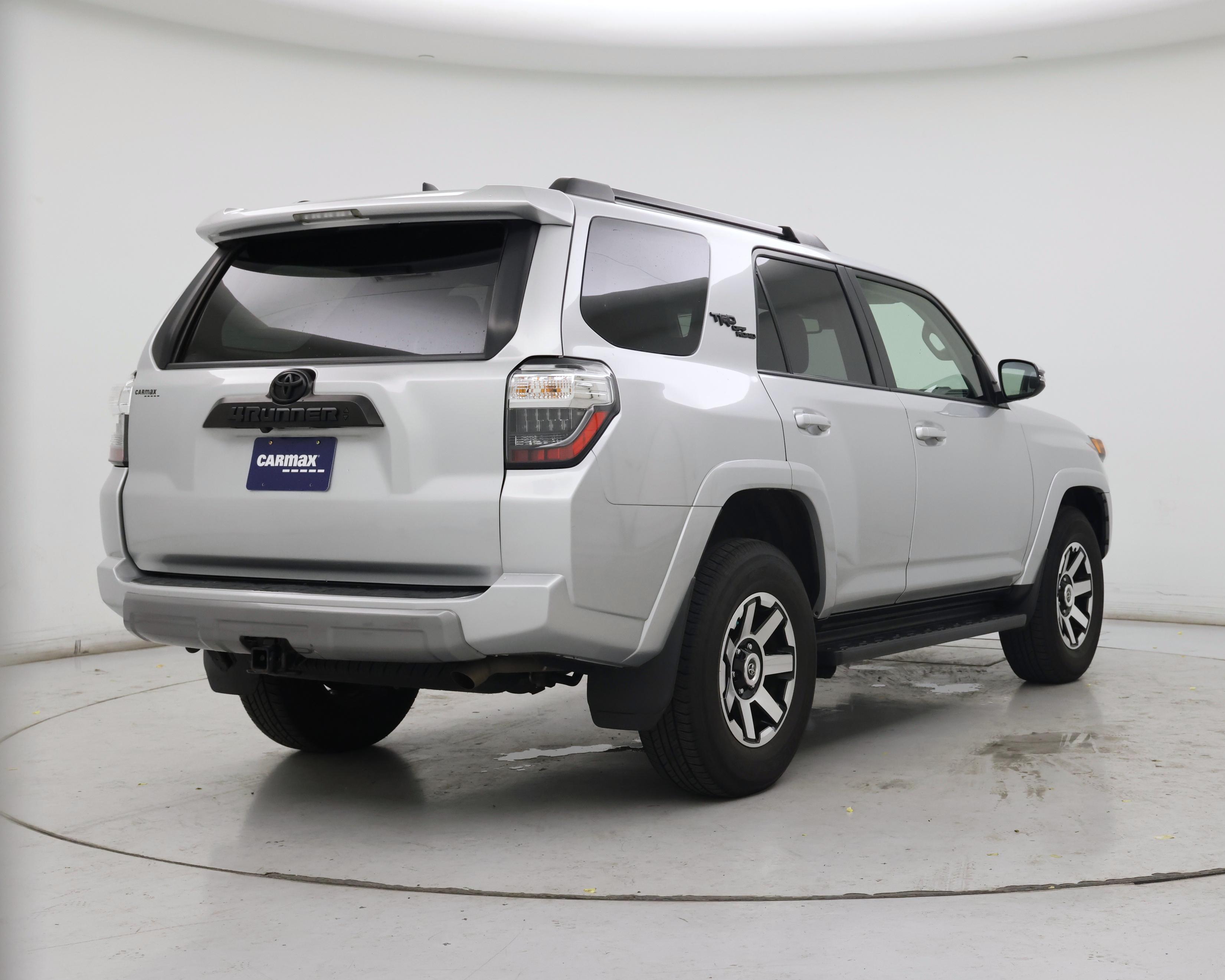 Thumbnail: 2022 Toyota 4Runner - 8