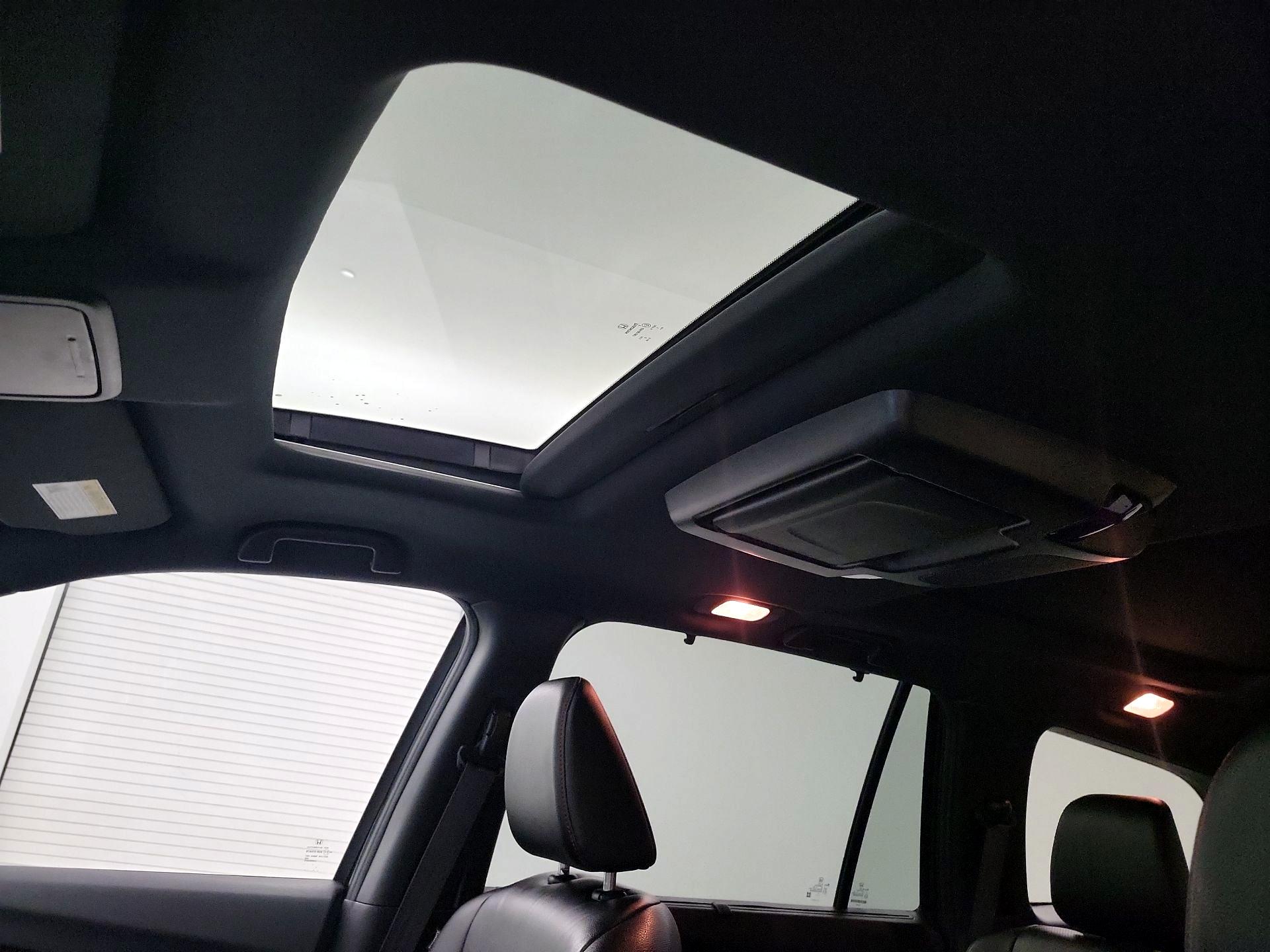 Thumbnail: 2020 Honda Pilot - 19