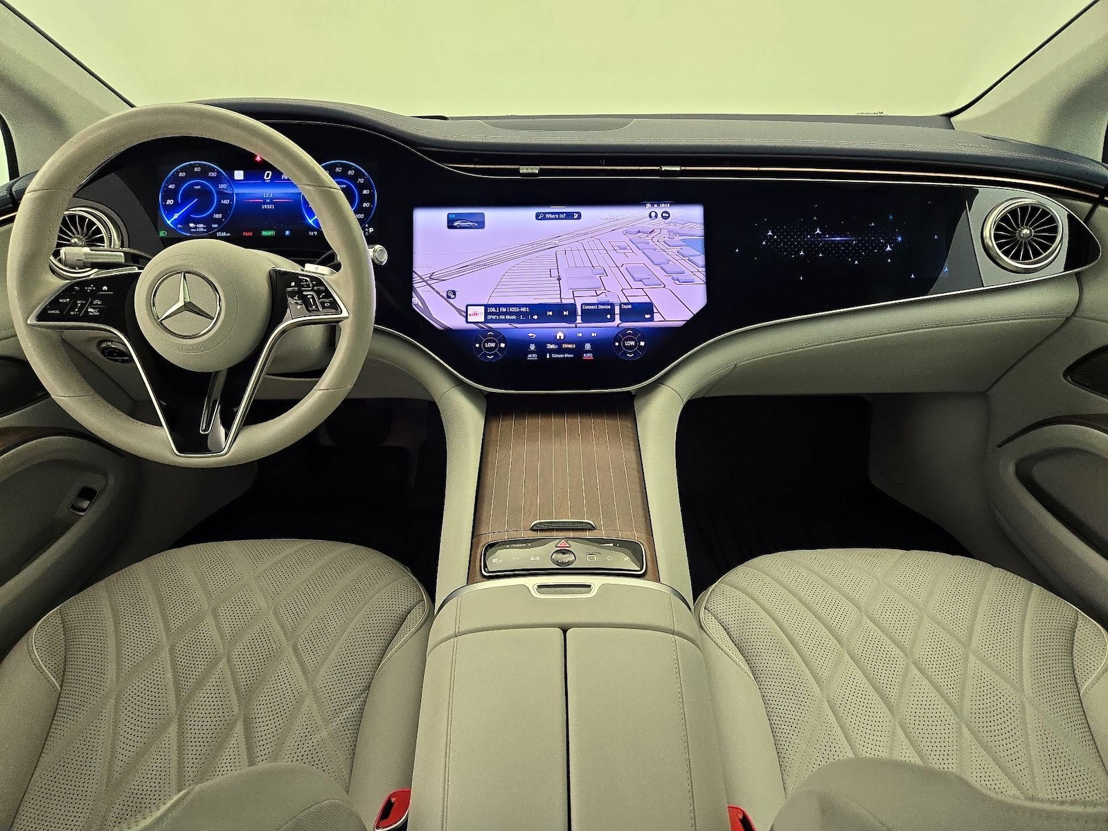 2022 Mercedes-Benz EQS listing photo 3