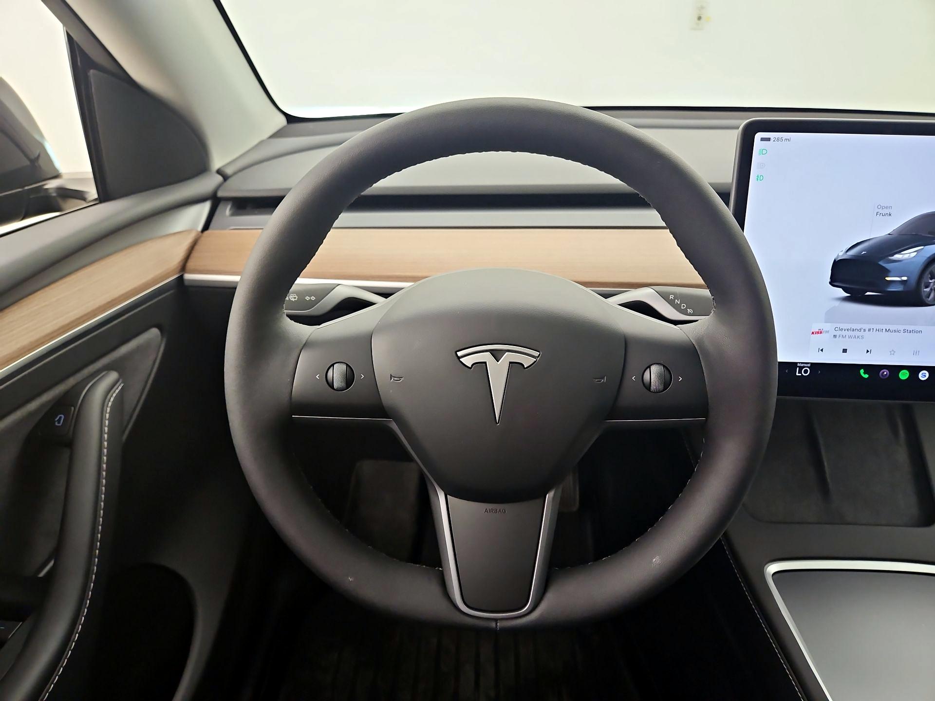 Thumbnail: 2025 Tesla Model Y - 10