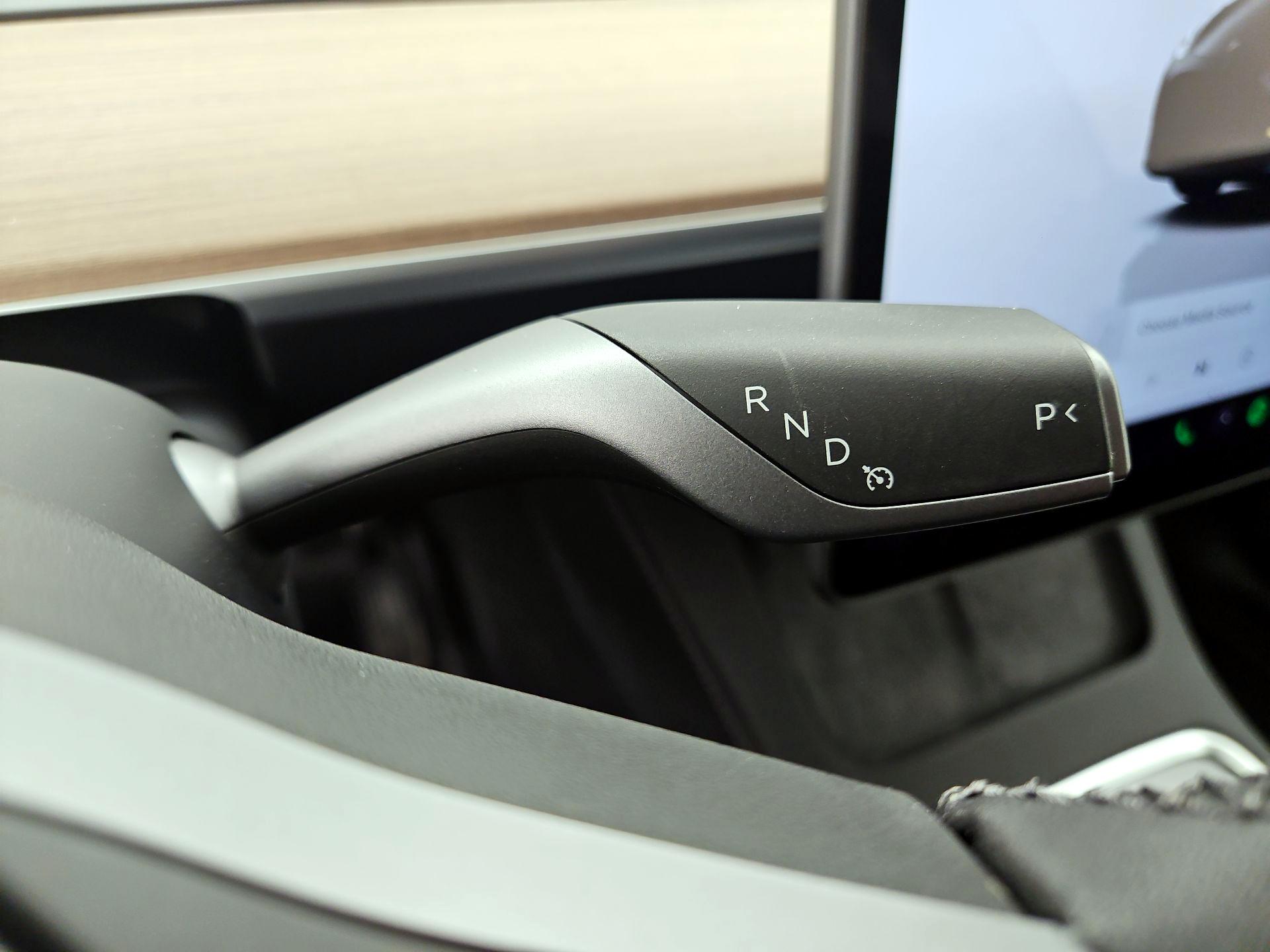 Thumbnail: 2025 Tesla Model Y - 17