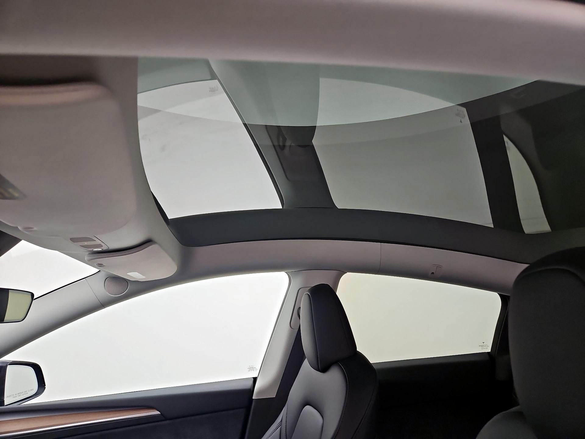 Thumbnail: 2025 Tesla Model Y - 18