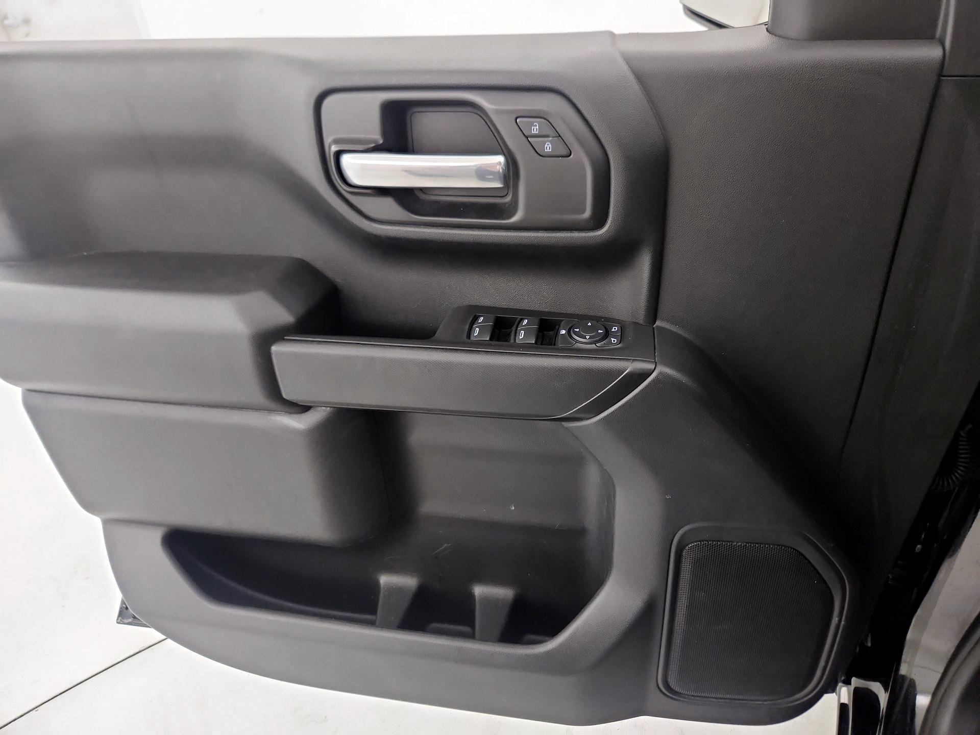 Thumbnail: 2021 Chevrolet Silverado 1500 - 13