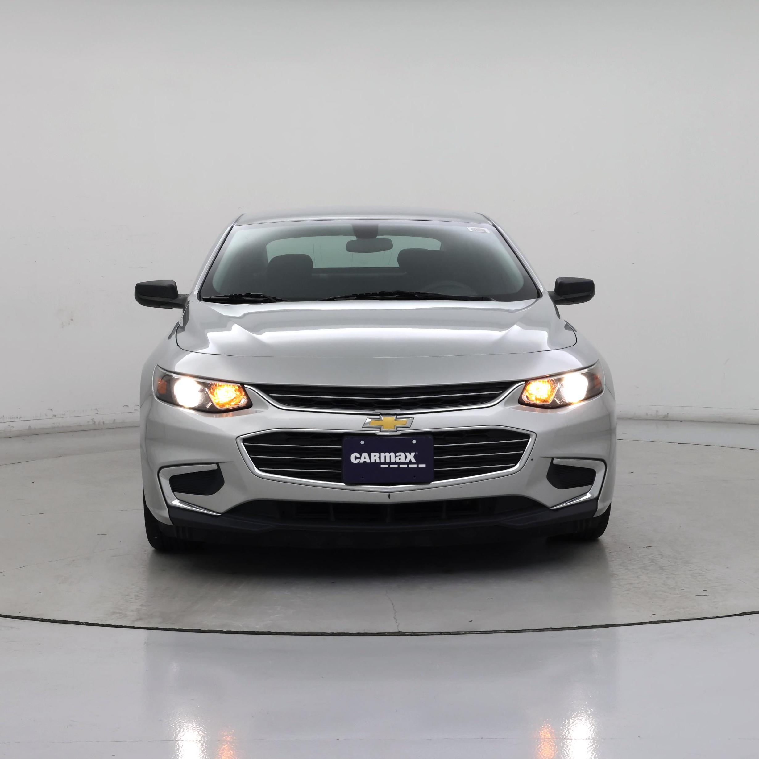 Thumbnail: 2017 Chevrolet Malibu - 5