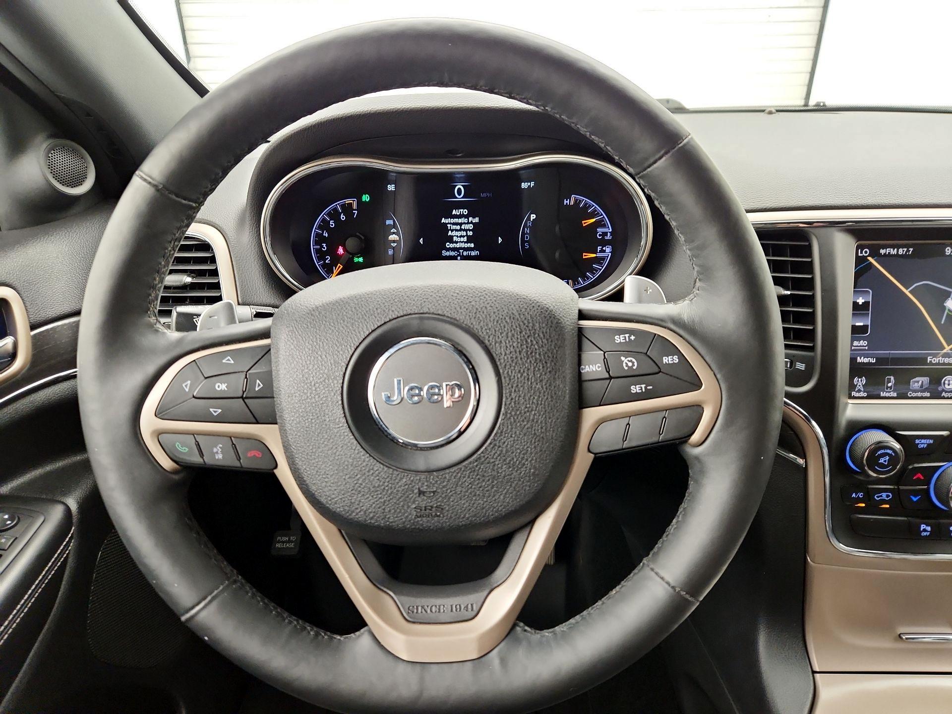 Thumbnail: 2015 Jeep Grand Cherokee - 10