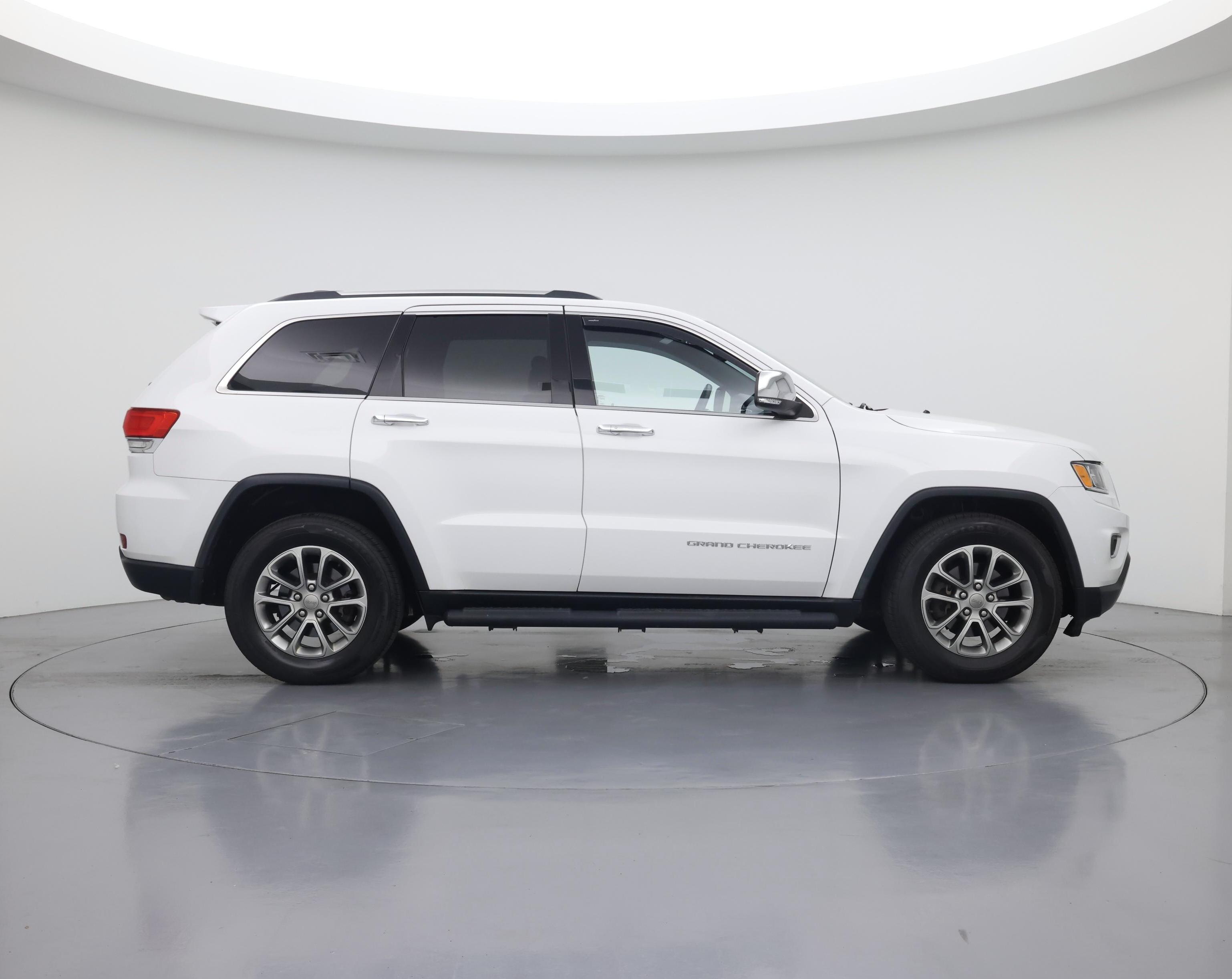 Thumbnail: 2015 Jeep Grand Cherokee - 7