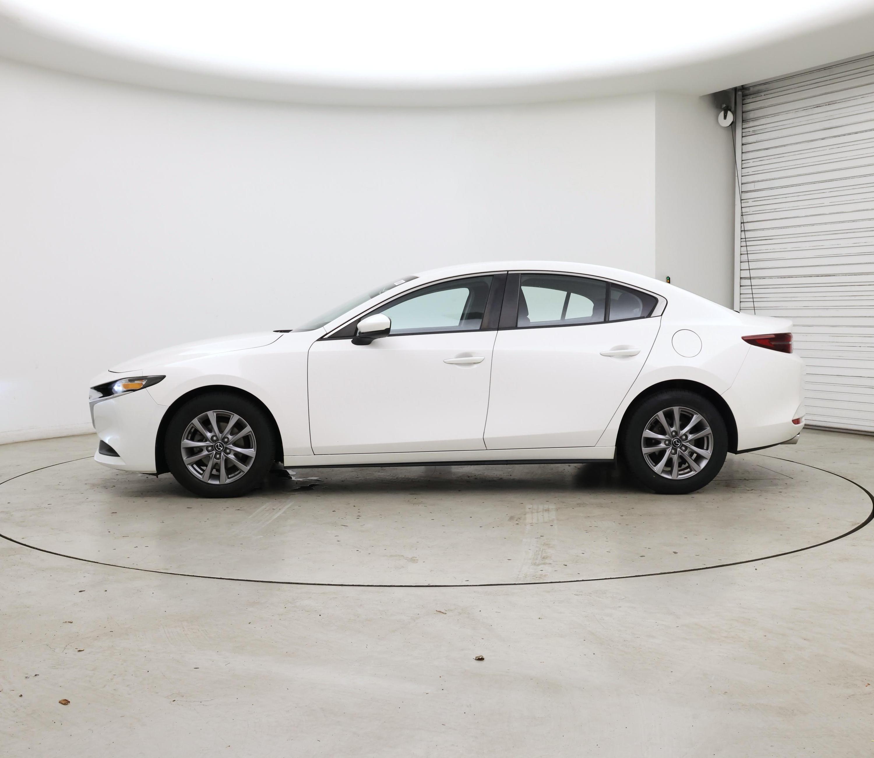 Thumbnail: 2021 Mazda Mazda3 - 3