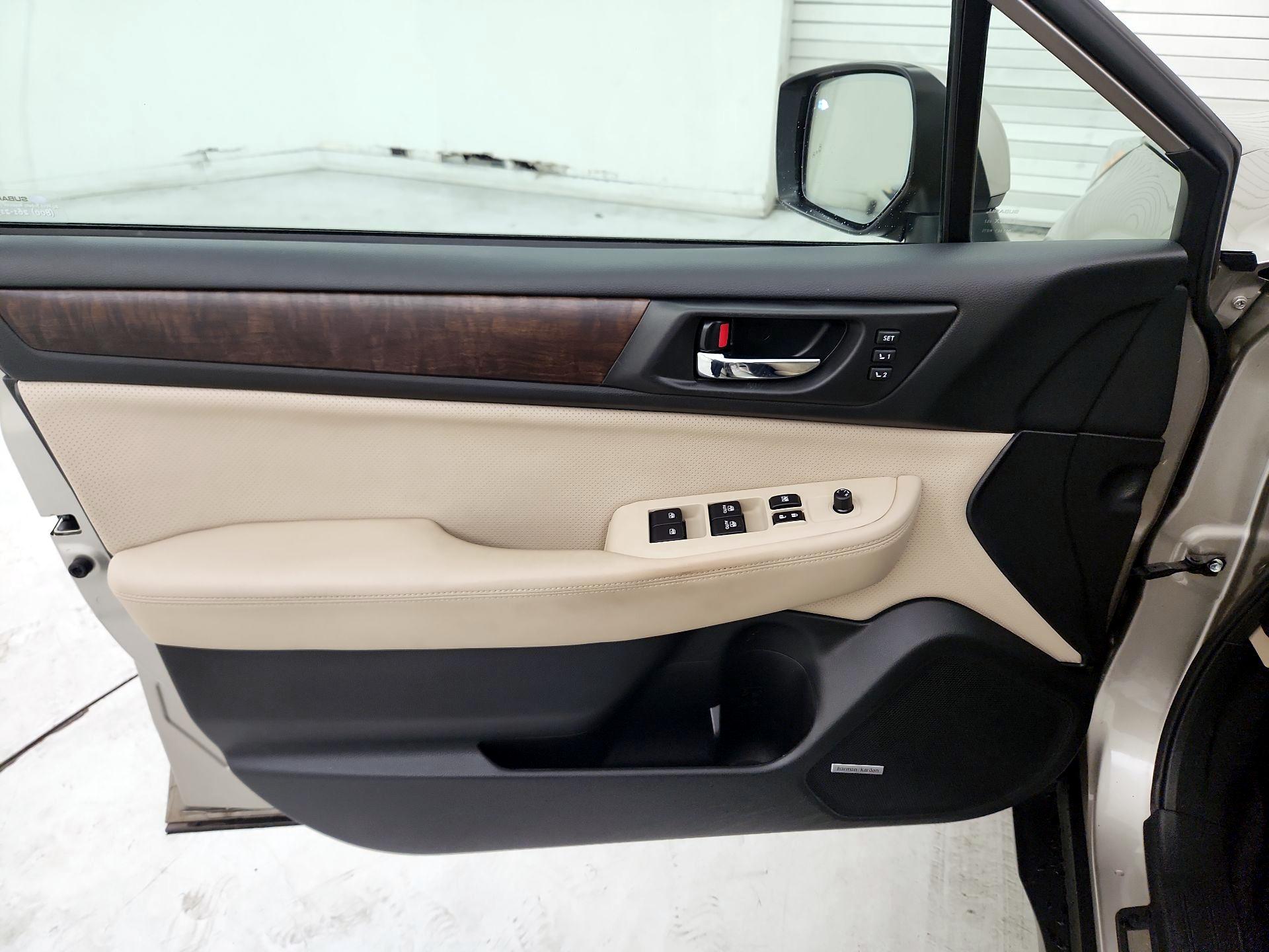 Thumbnail: 2015 Subaru Outback - 12