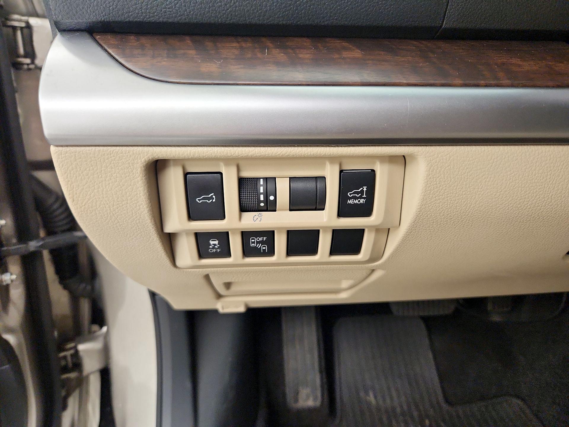 Thumbnail: 2015 Subaru Outback - 13