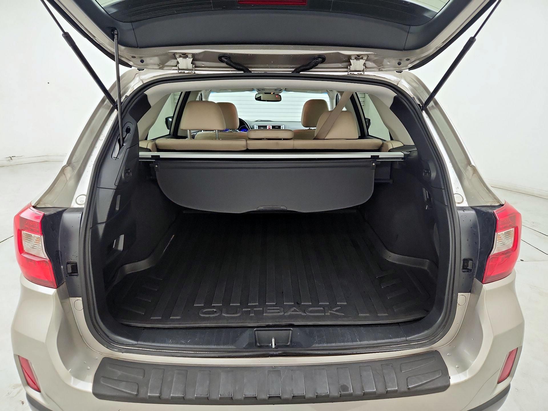 Thumbnail: 2015 Subaru Outback - 20