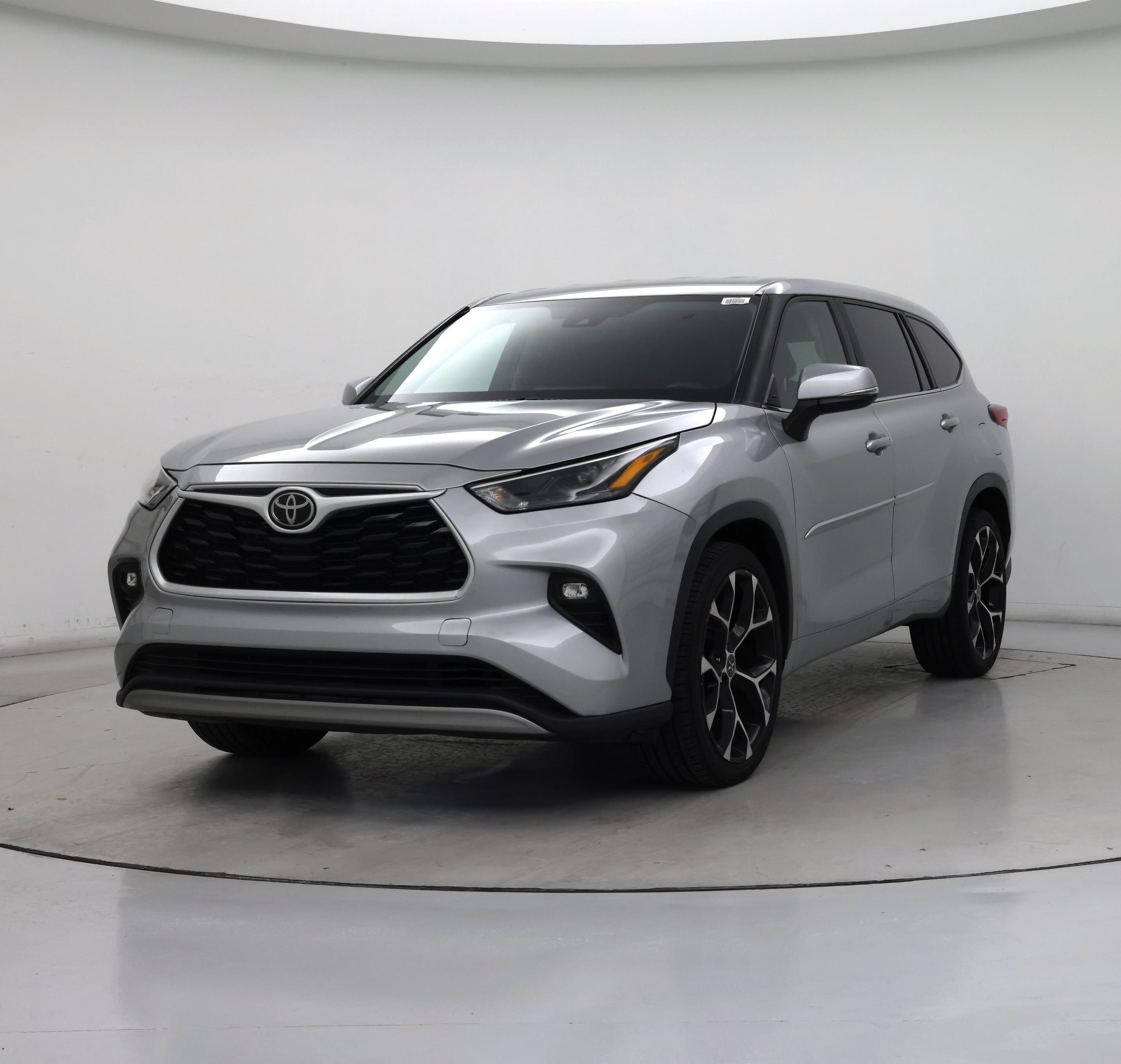 Thumbnail: 2023 Toyota Highlander - 4