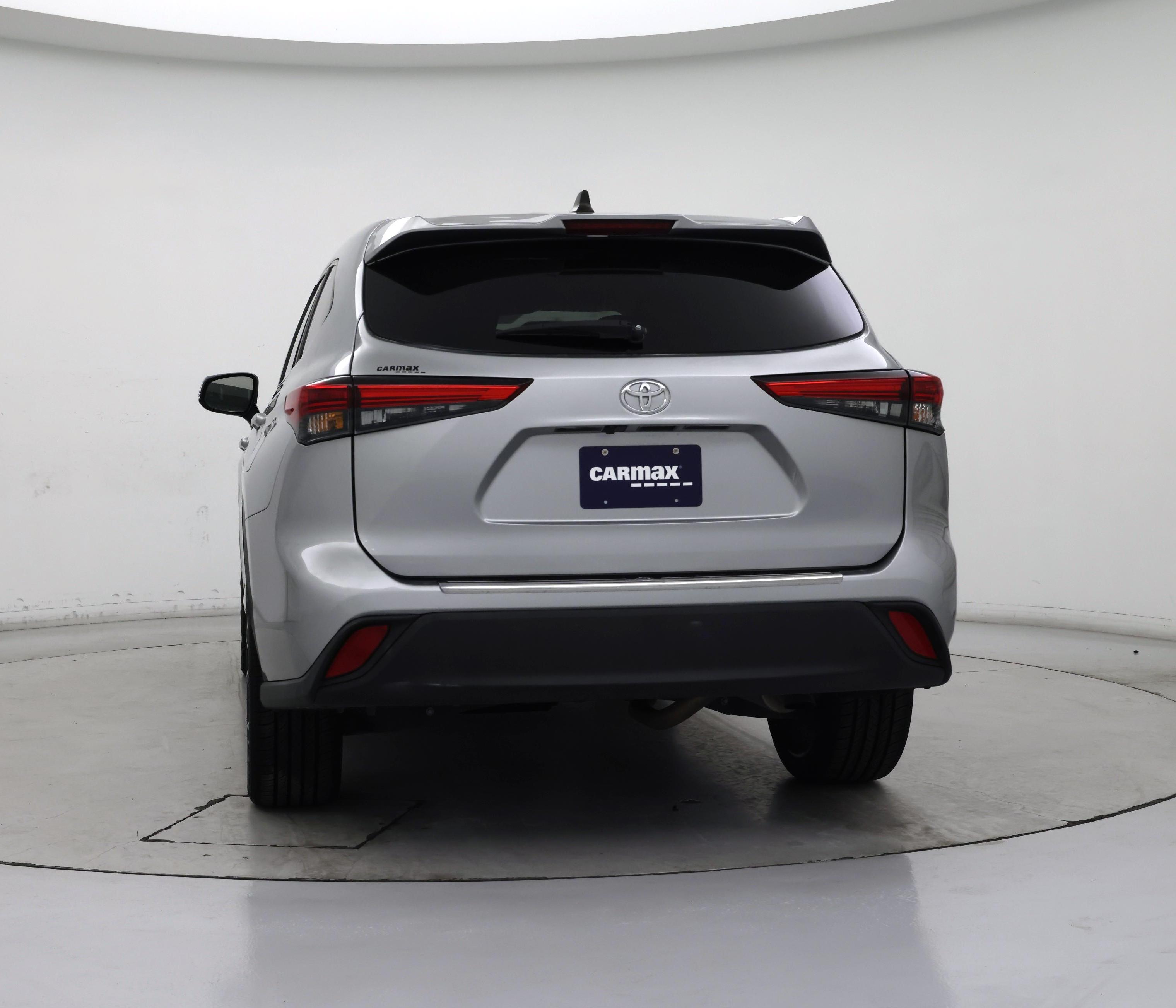 Thumbnail: 2023 Toyota Highlander - 6