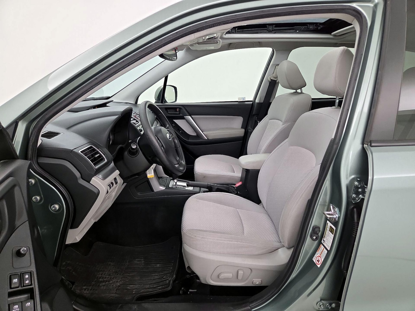 2016 Subaru Forester i Premium - Photo 12