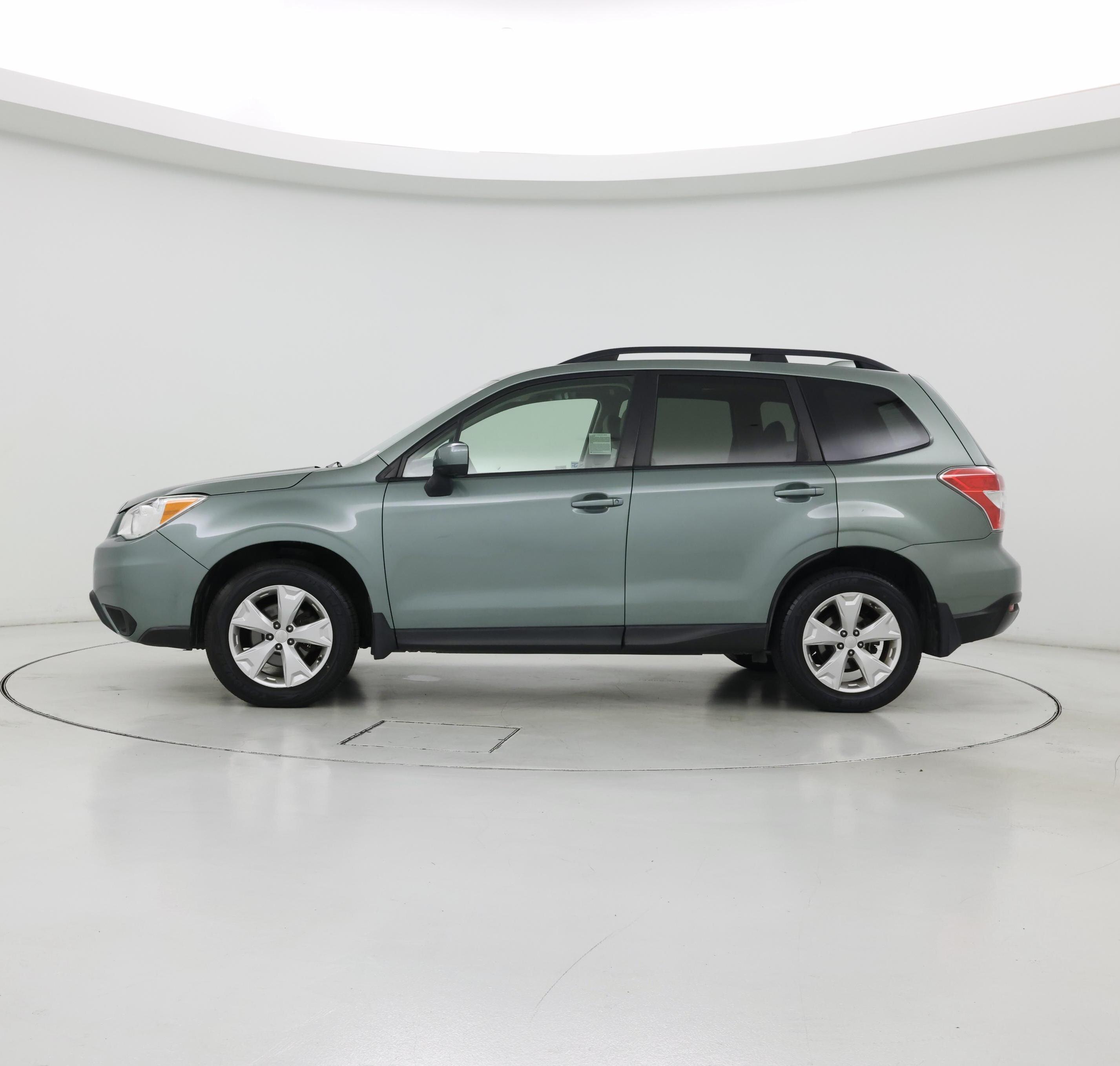 Thumbnail: 2016 Subaru Forester - 3