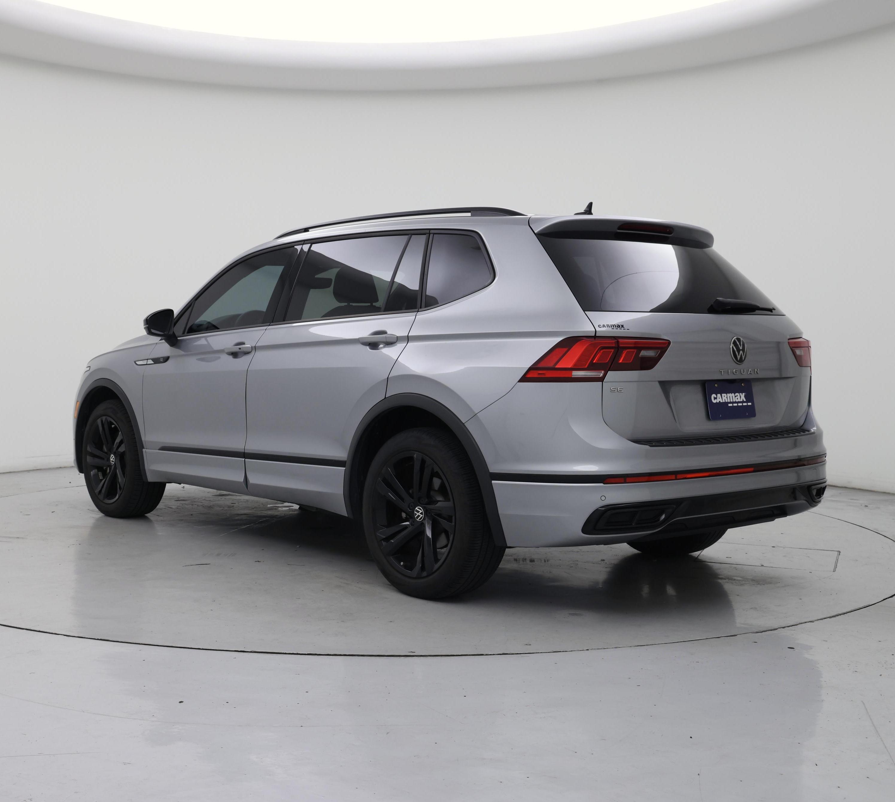 Thumbnail: 2023 Volkswagen Tiguan - 2