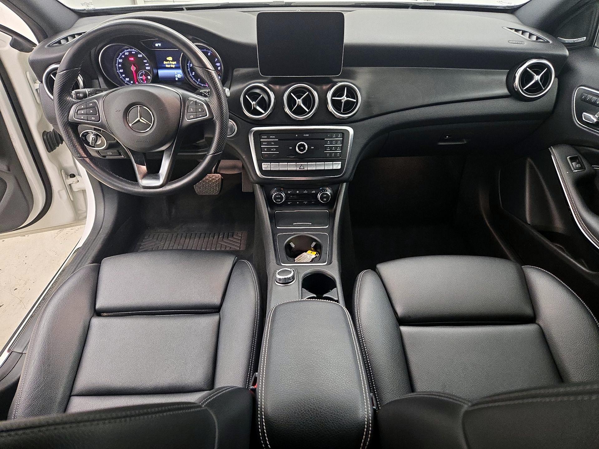 Thumbnail: 2020 Mercedes-Benz GLA - 9
