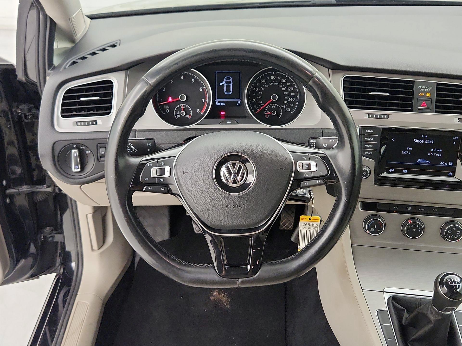 Thumbnail: 2015 Volkswagen Golf - 10