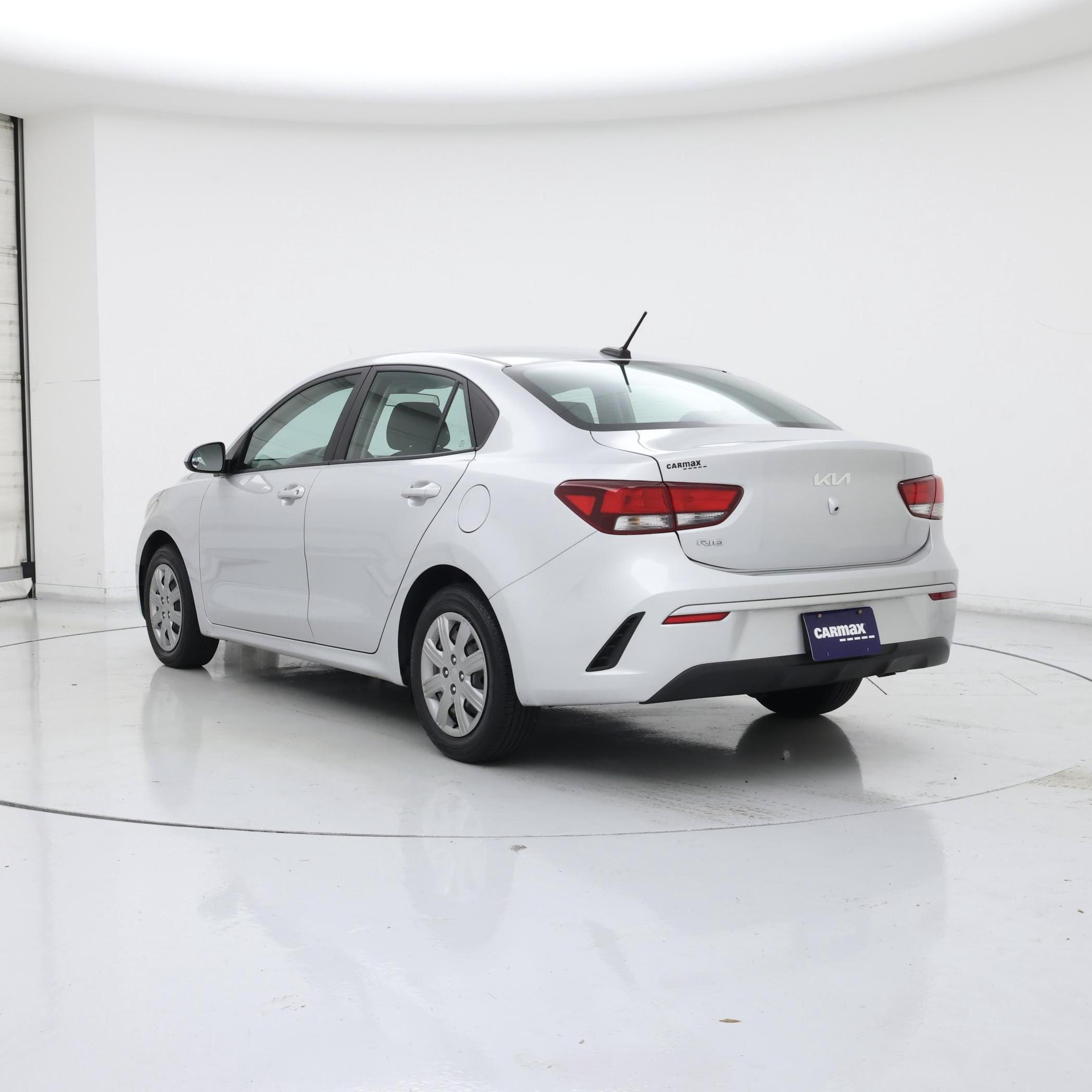 Thumbnail: 2022 Kia Rio - 2