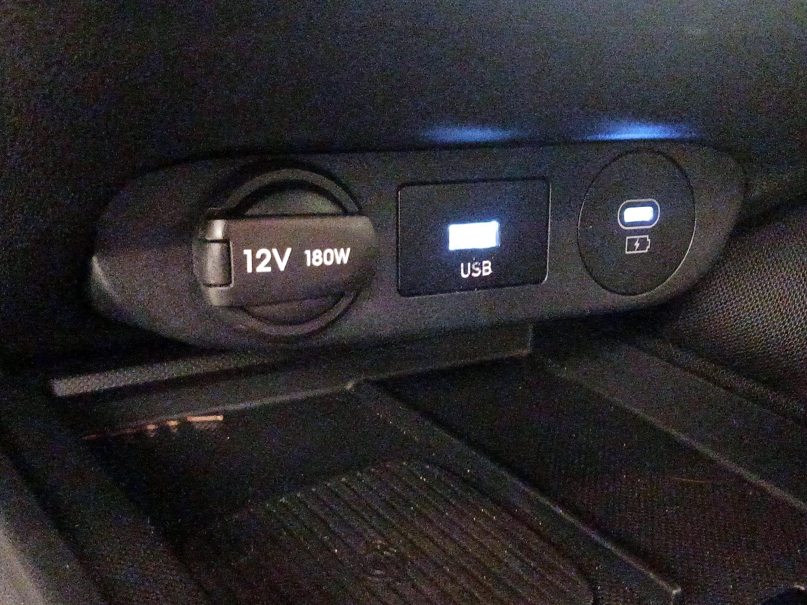 2025 Hyundai Elantra 19