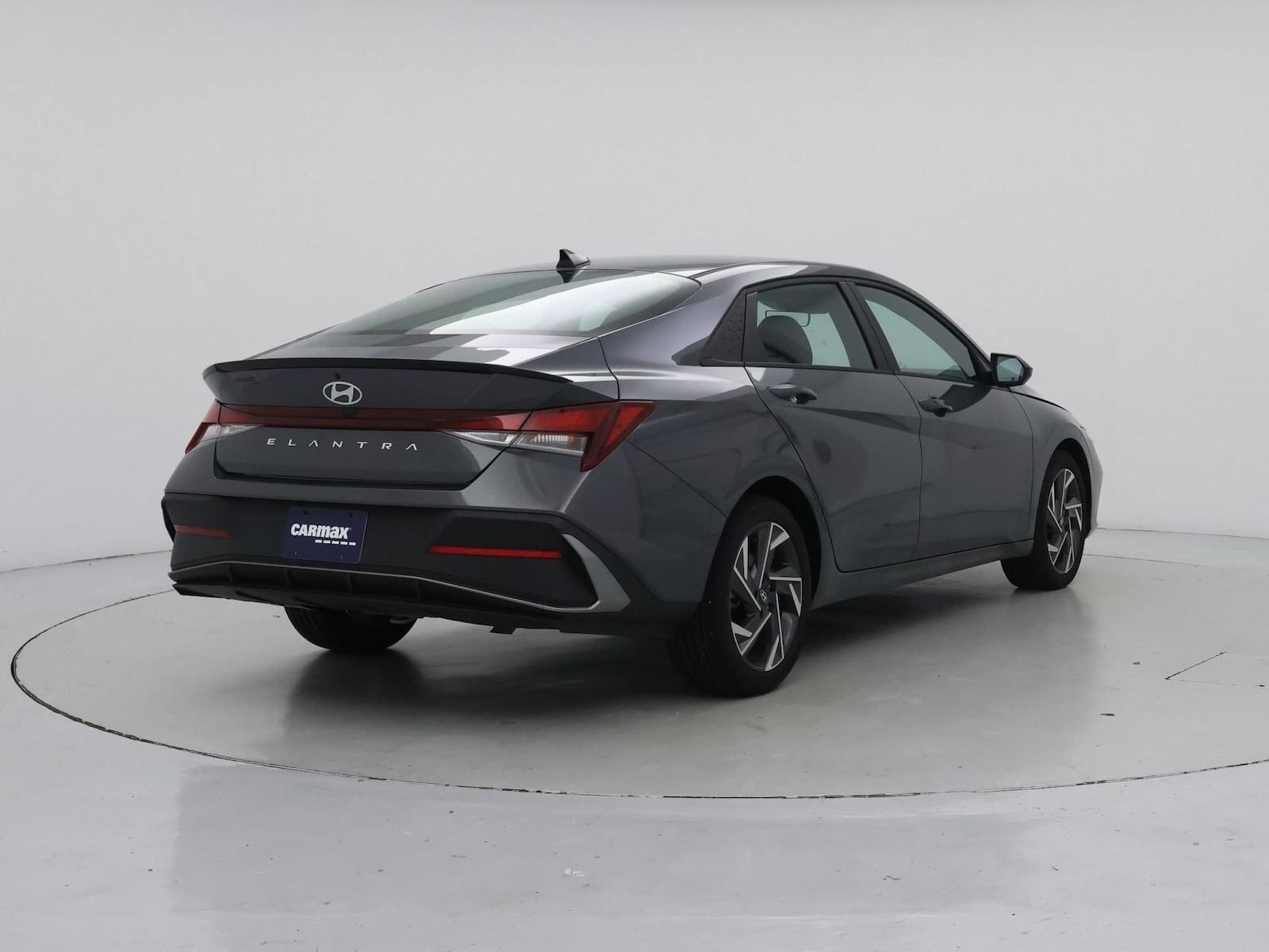 2025 Hyundai Elantra 9