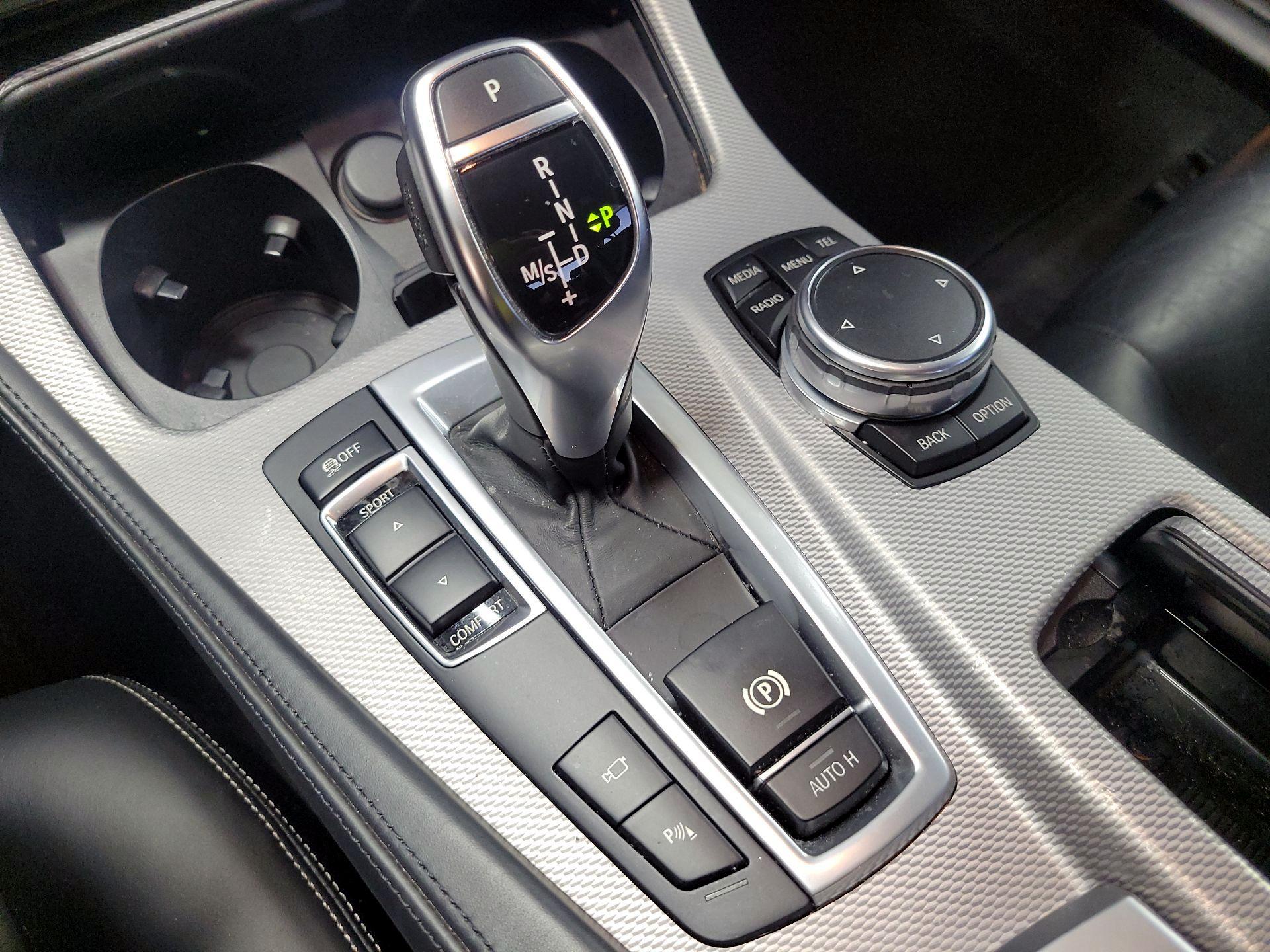Thumbnail: 2016 BMW 5 Series - 18