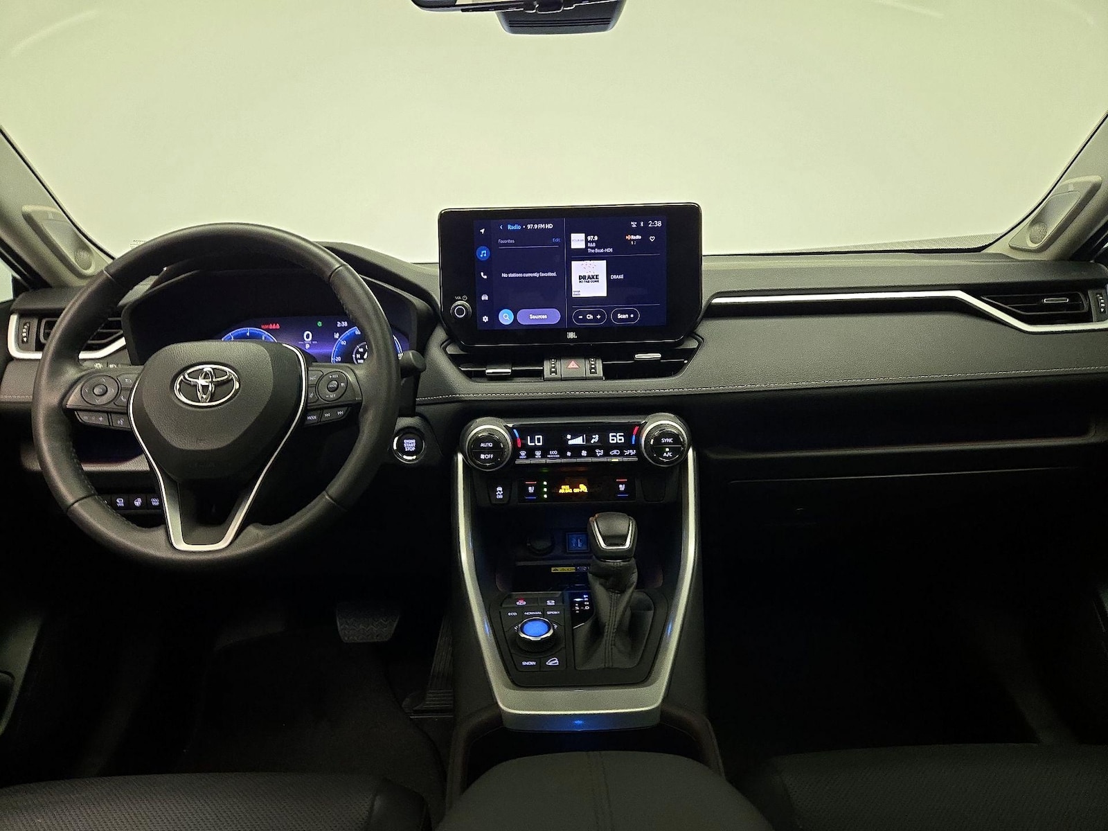2024 Toyota RAV4 Limited - Photo 10