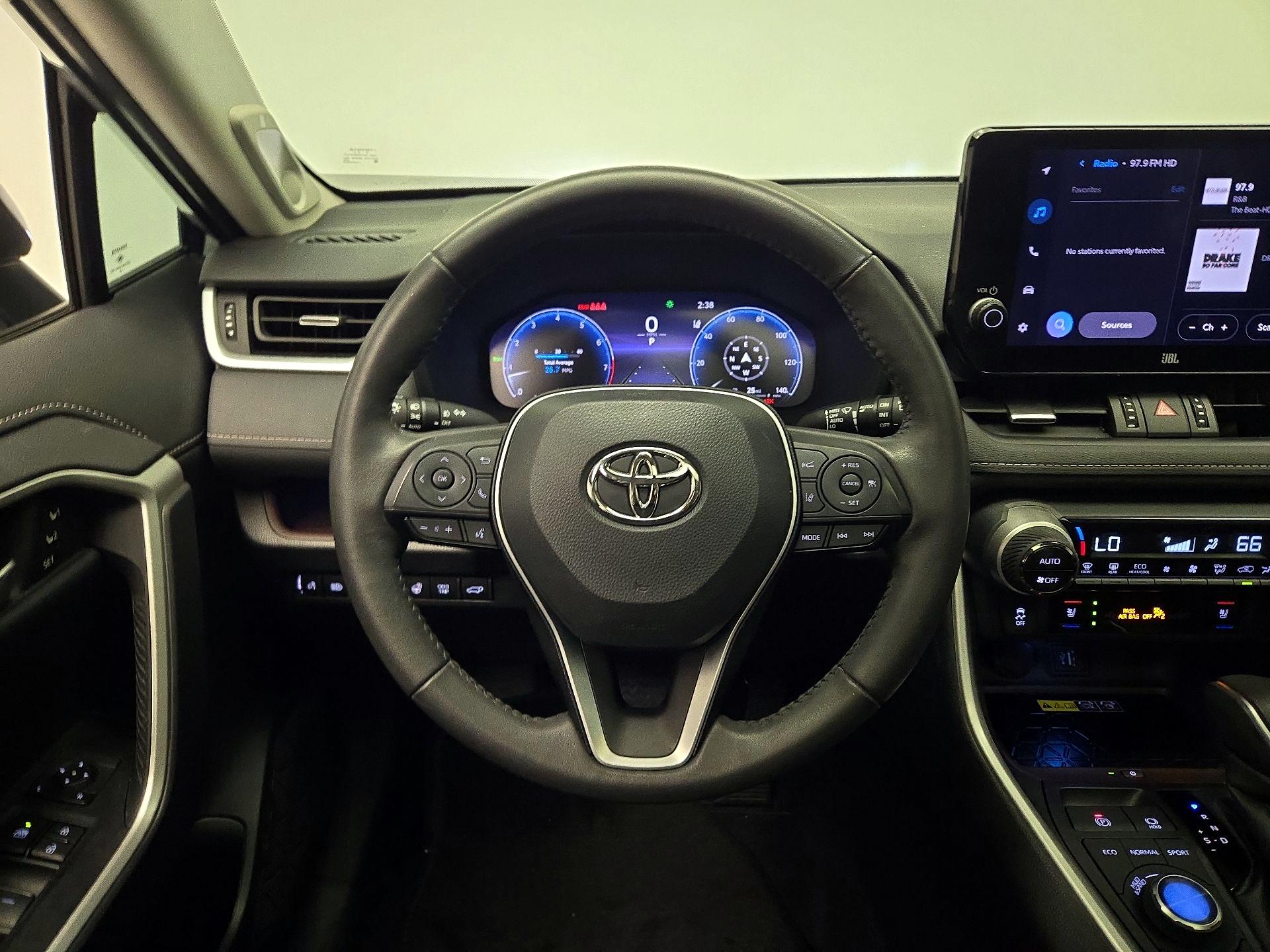 Thumbnail: 2024 Toyota RAV4 - 10