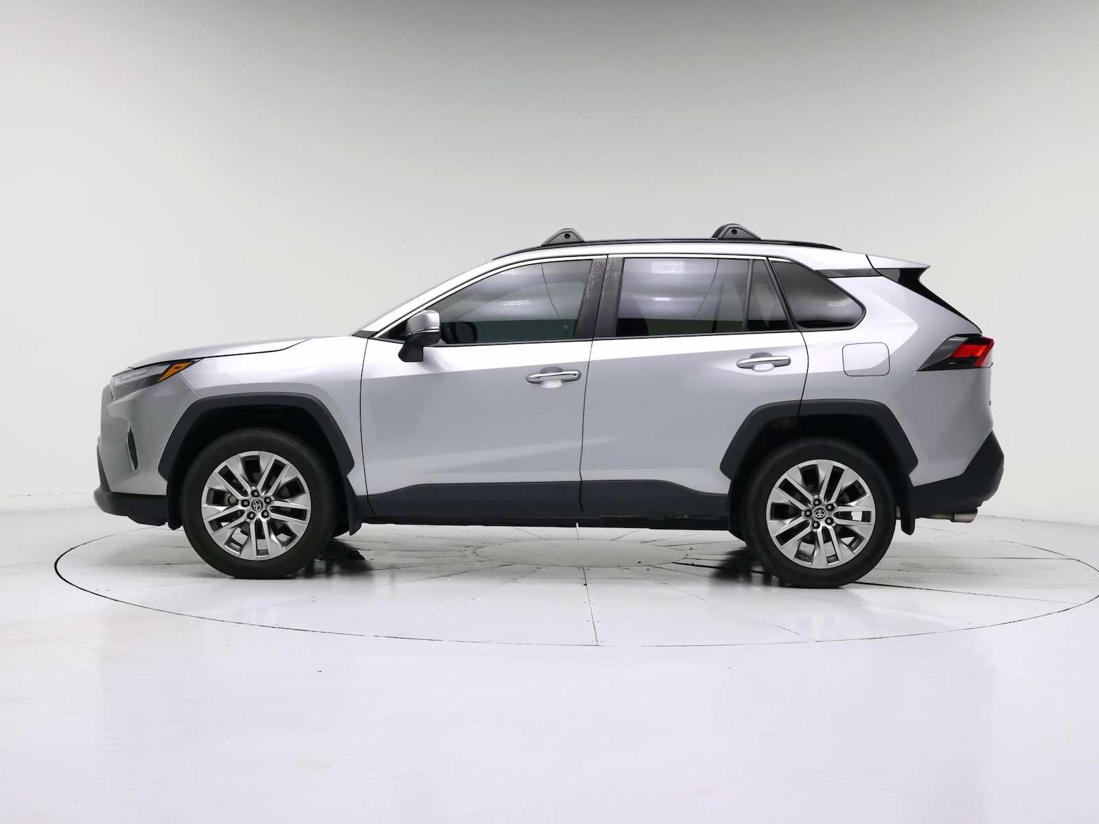 2024 Toyota RAV4 Limited - Photo 4