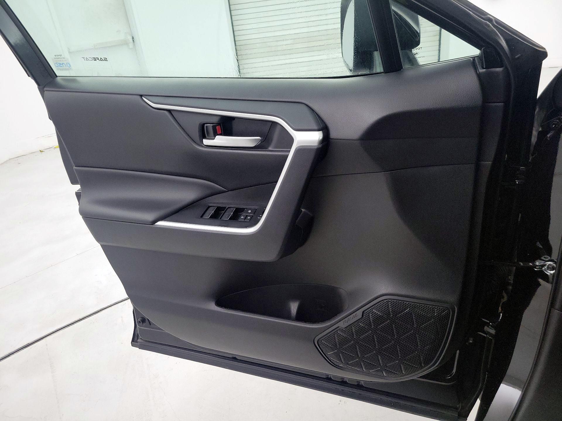Thumbnail: 2024 Toyota RAV4 - 12