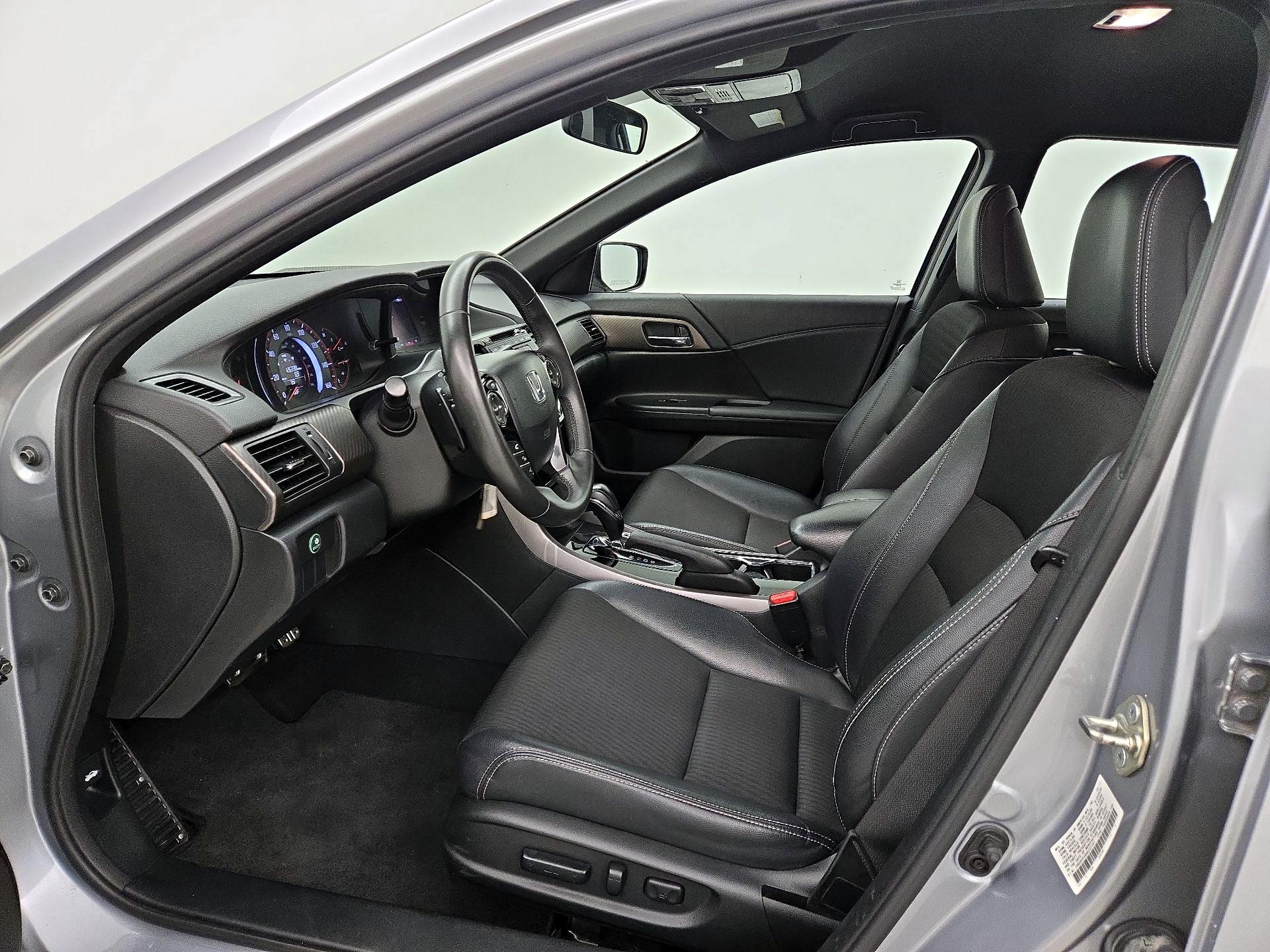 Thumbnail: 2017 Honda Accord - 11