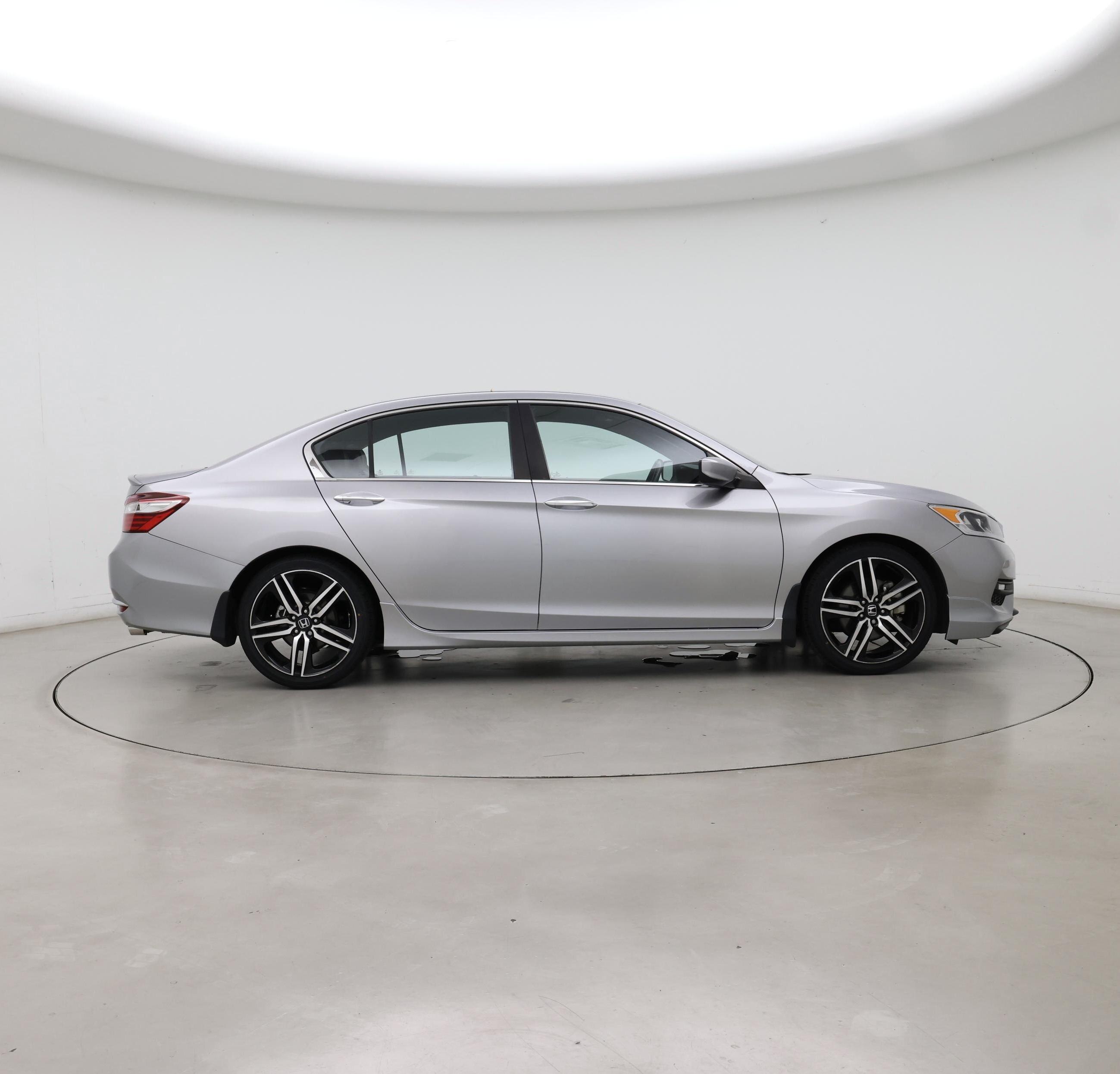 Thumbnail: 2017 Honda Accord - 7