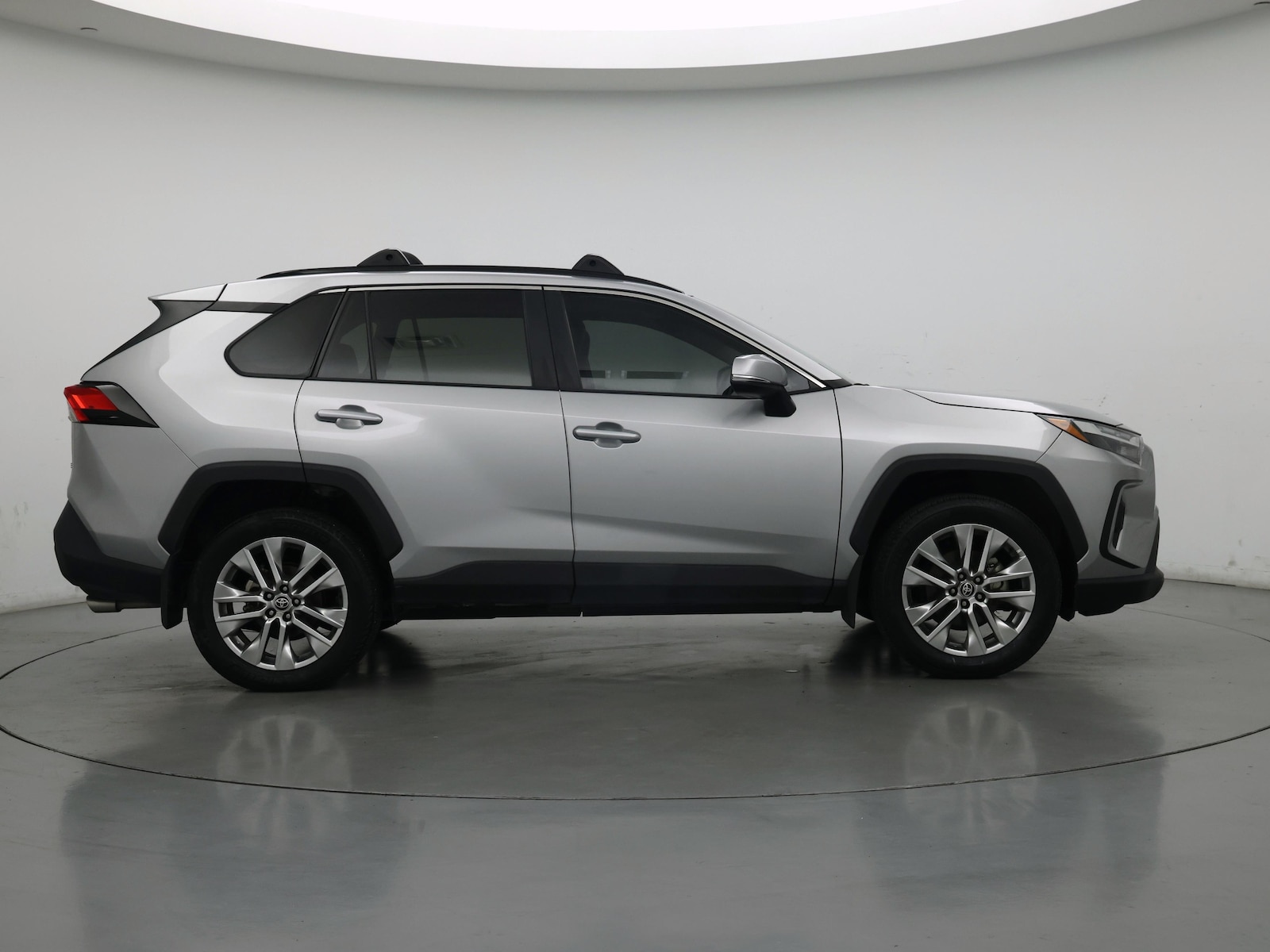 2024 Toyota RAV4 XLE Premium - Photo 8