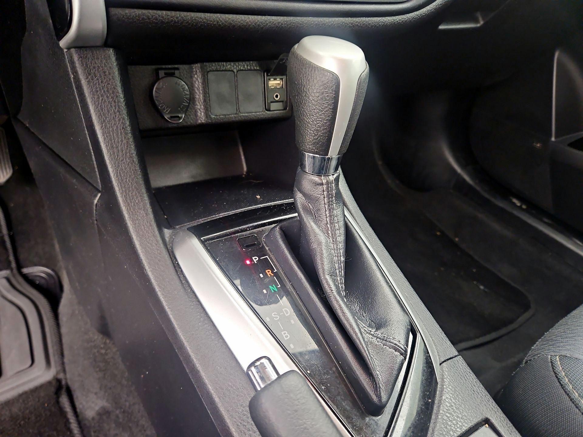 Thumbnail: 2019 Toyota Corolla - 17