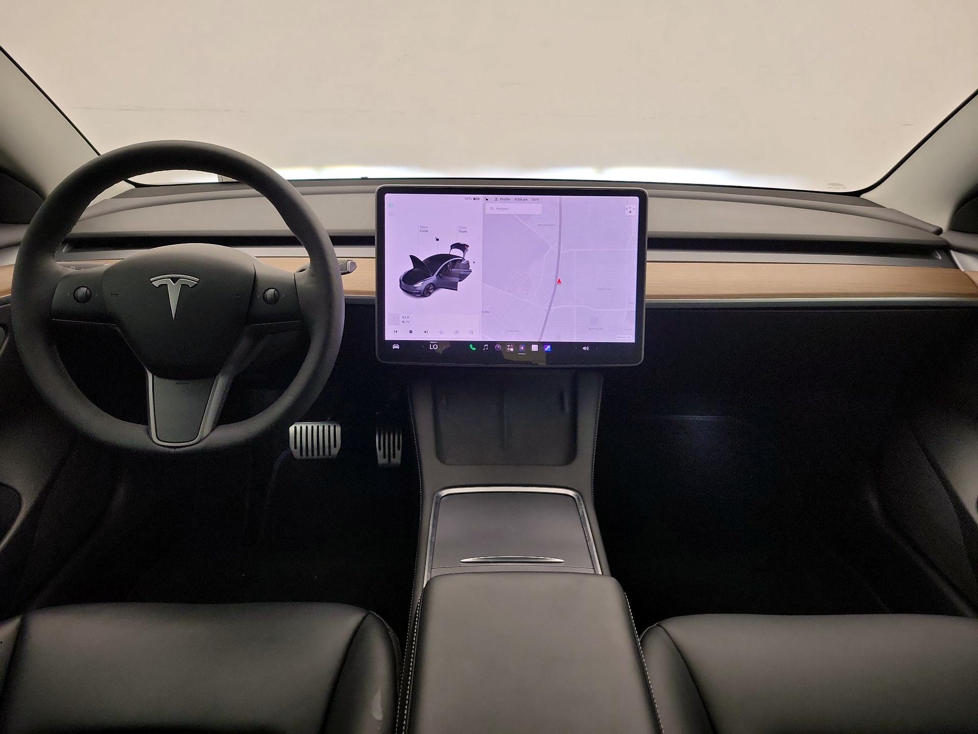 Thumbnail: 2022 Tesla Model 3 - 9
