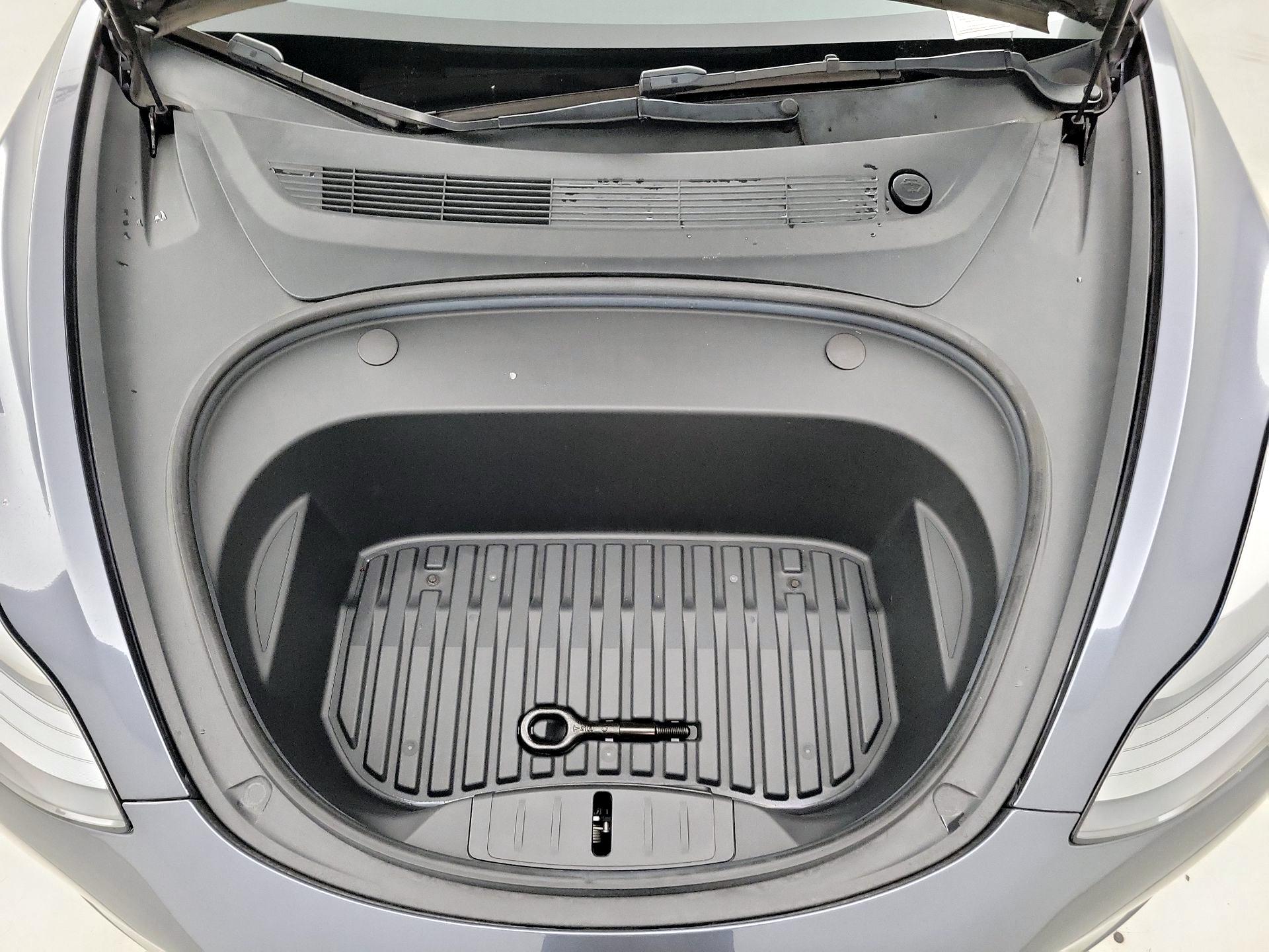Thumbnail: 2022 Tesla Model 3 - 20