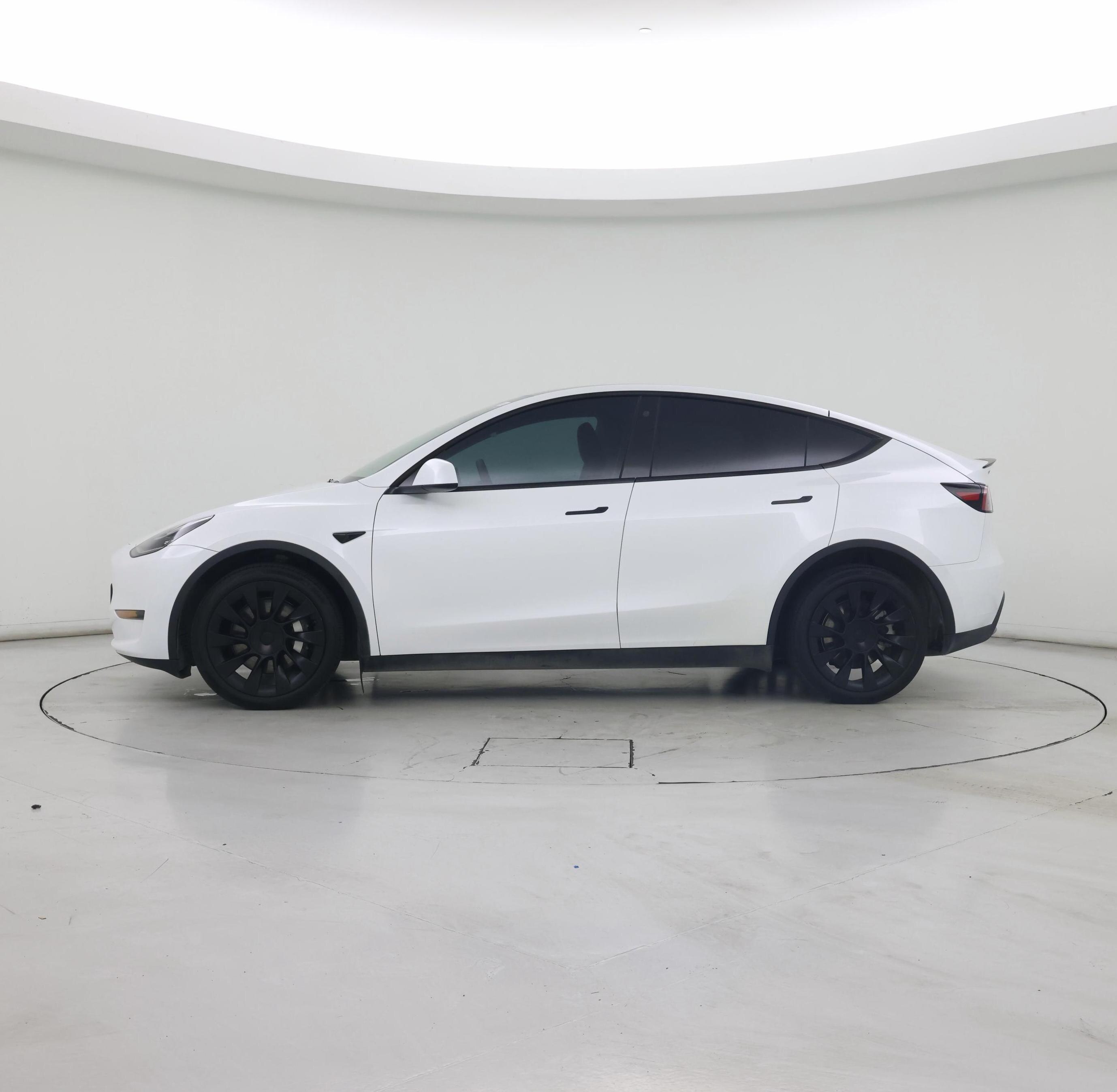 Thumbnail: 2023 Tesla Model Y - 3