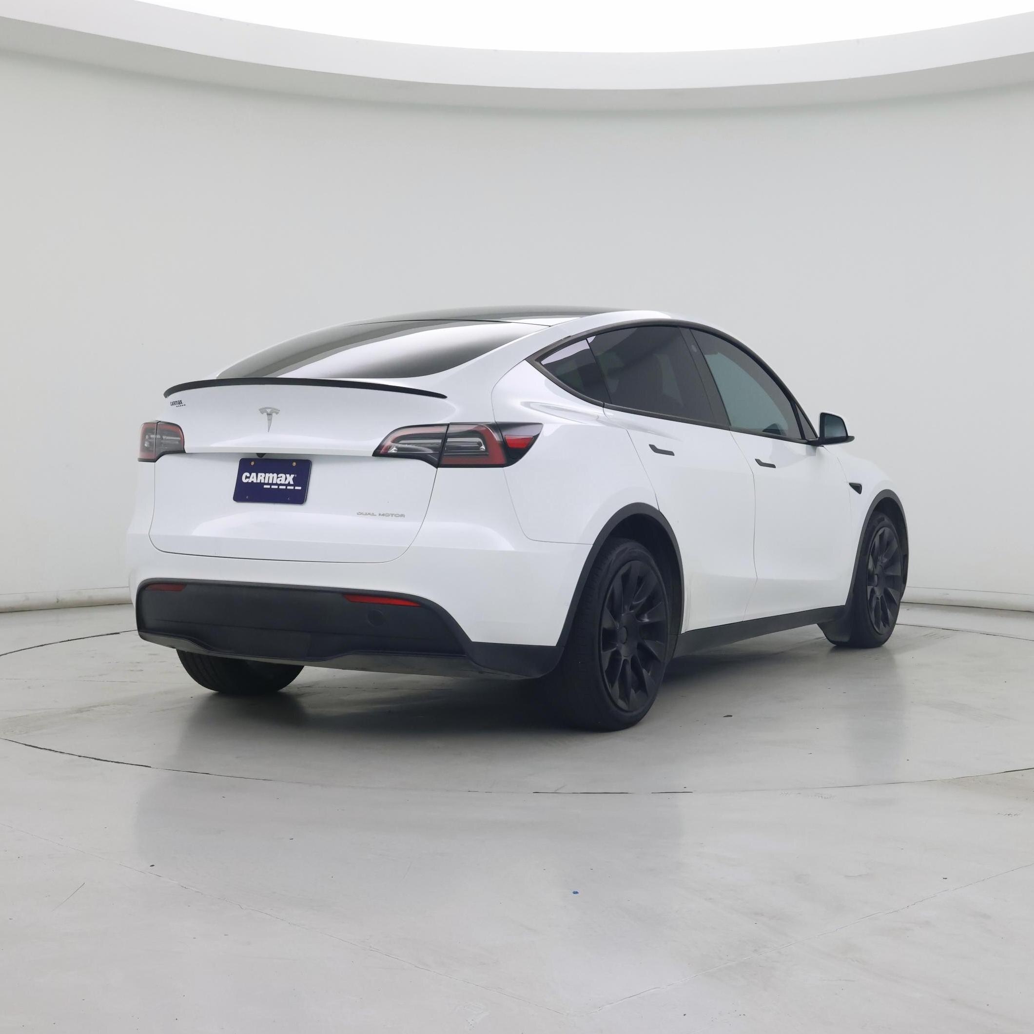 Thumbnail: 2023 Tesla Model Y - 8