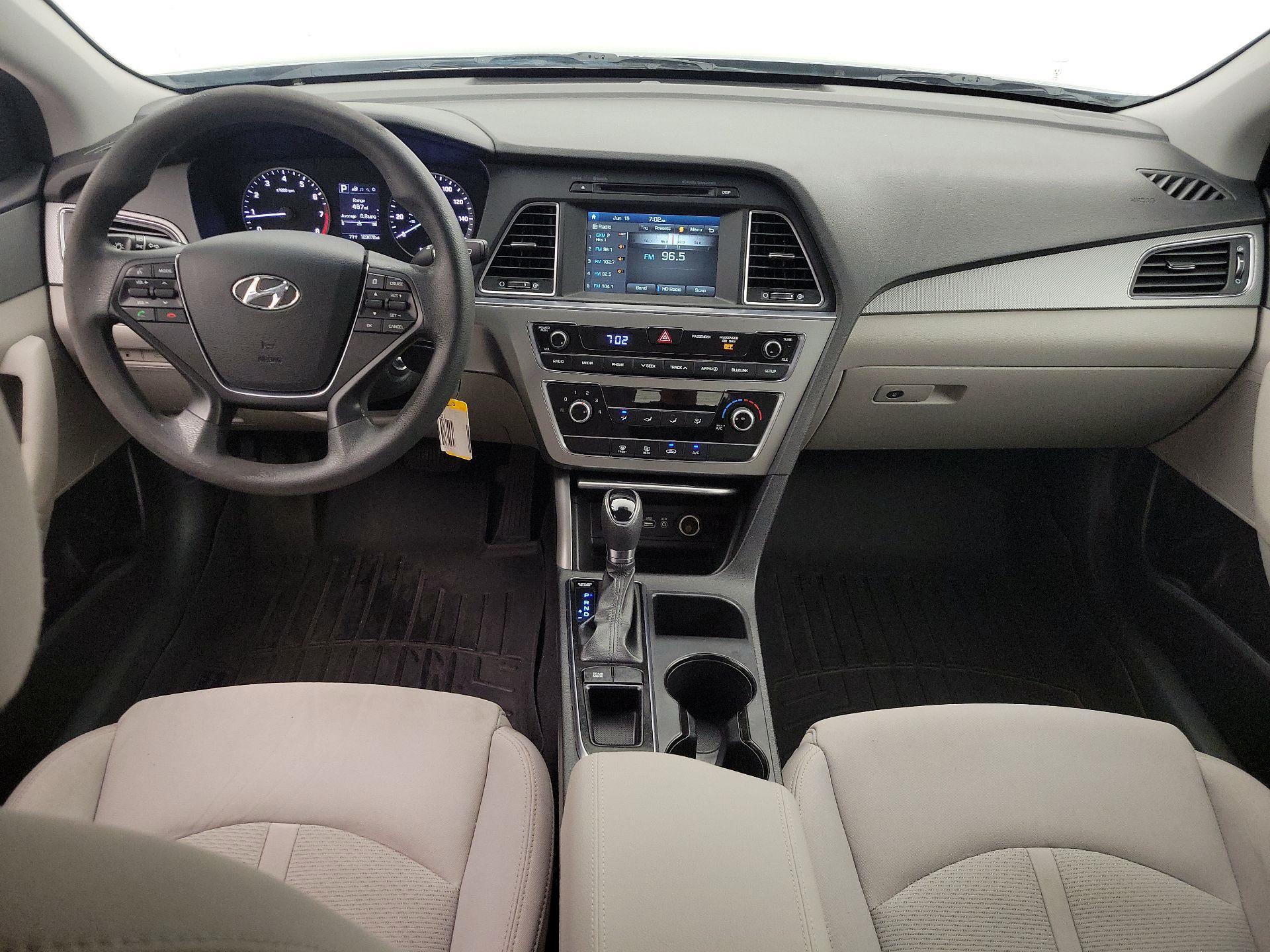 Thumbnail: 2016 Hyundai Sonata - 9