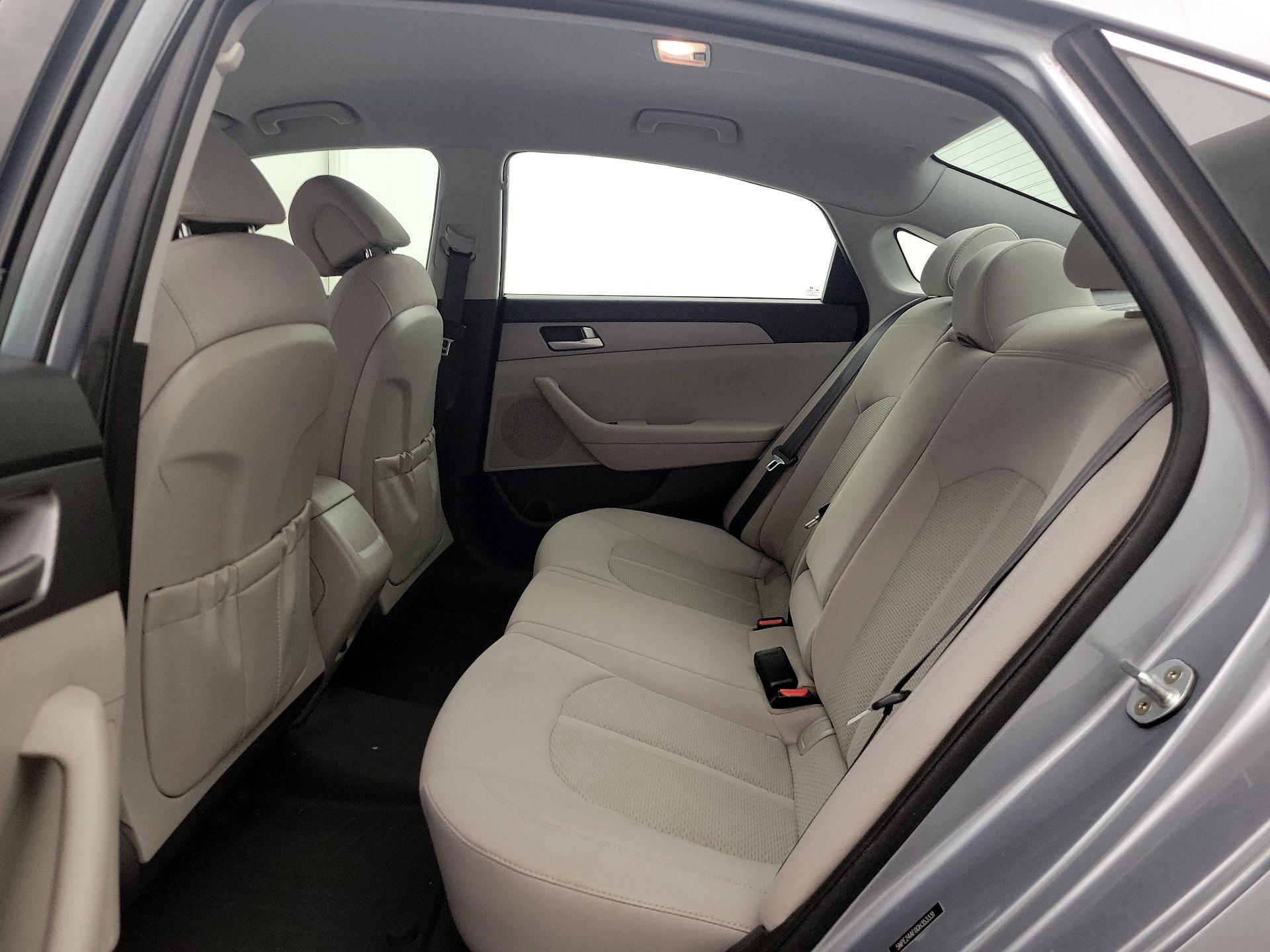 Thumbnail: 2016 Hyundai Sonata - 19