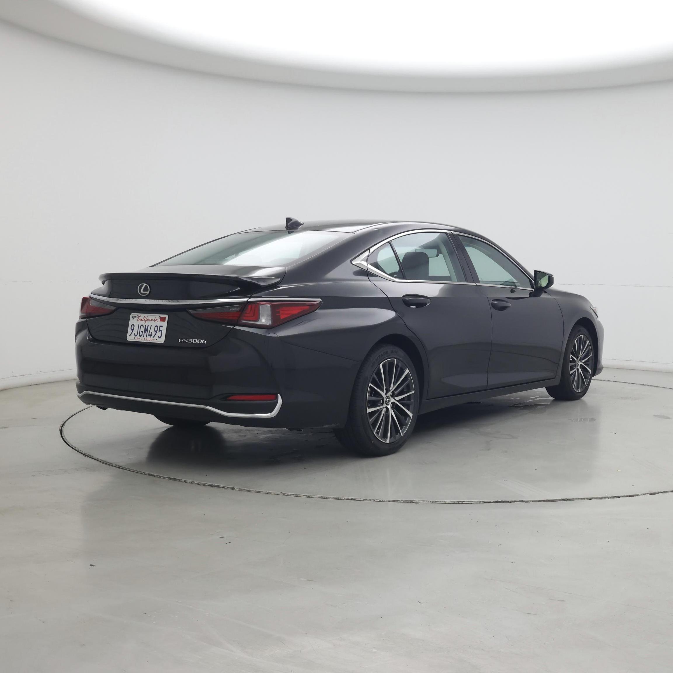 Thumbnail: 2024 Lexus ES - 8