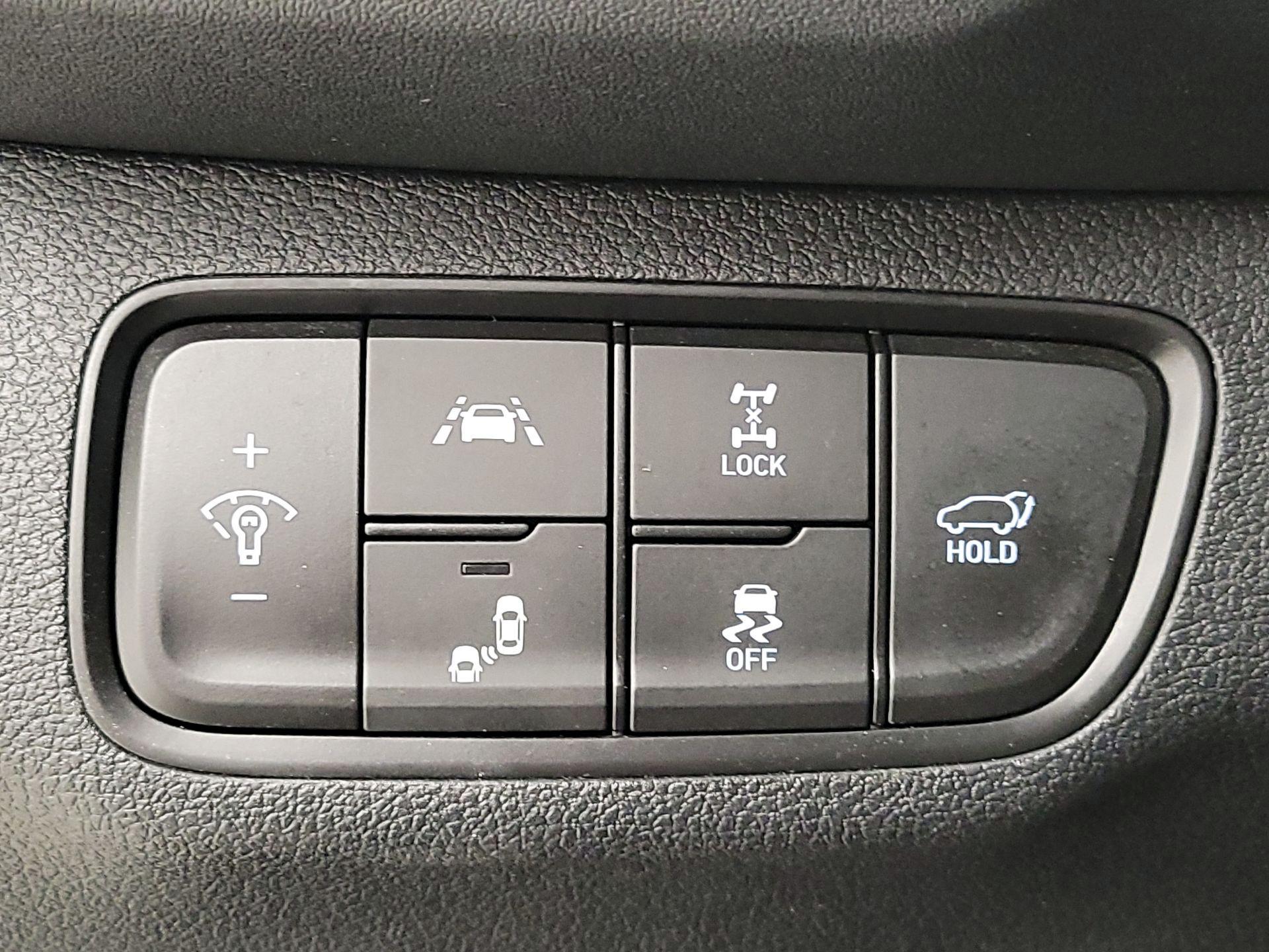 Thumbnail: 2019 Hyundai Santa Fe - 13