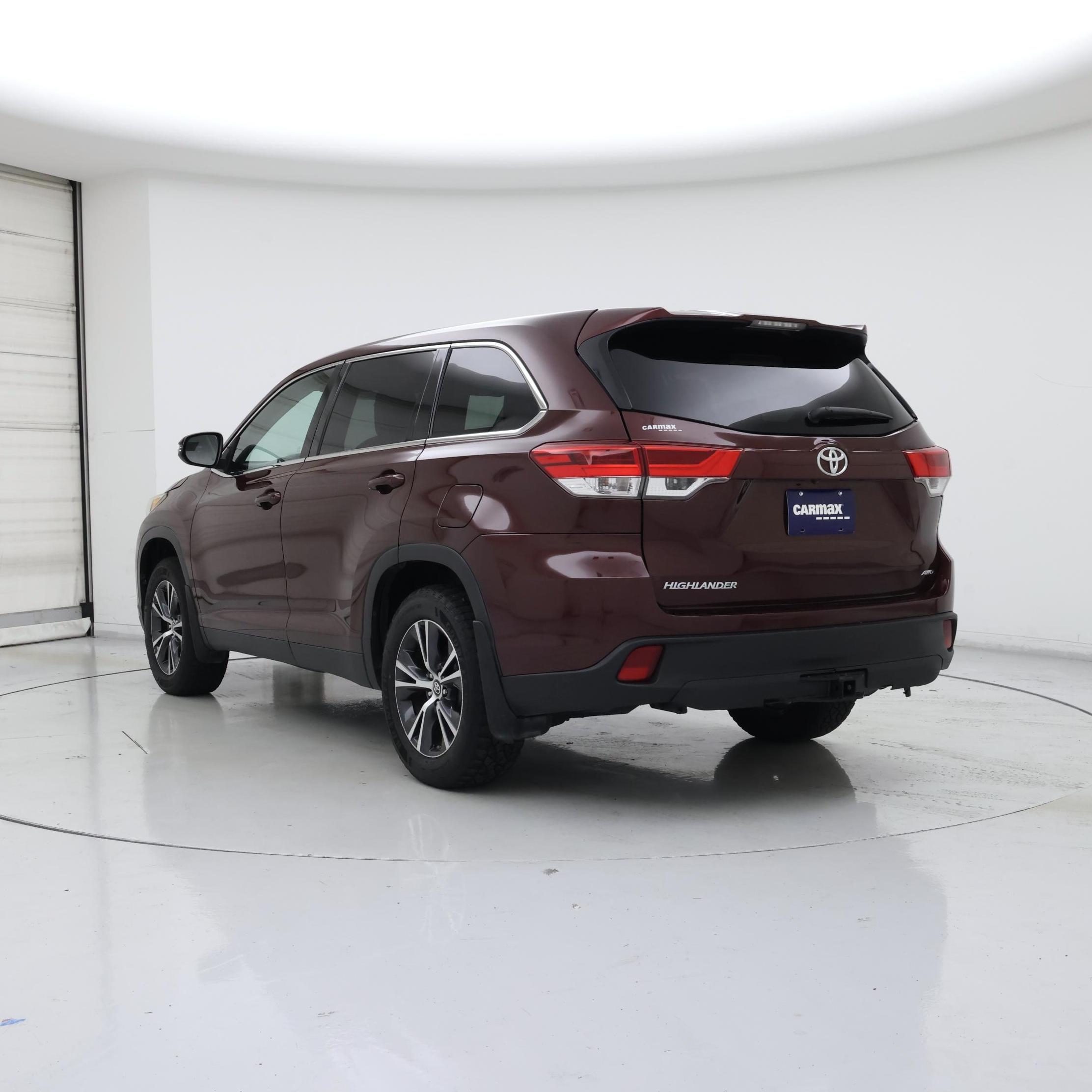 Thumbnail: 2019 Toyota Highlander - 2
