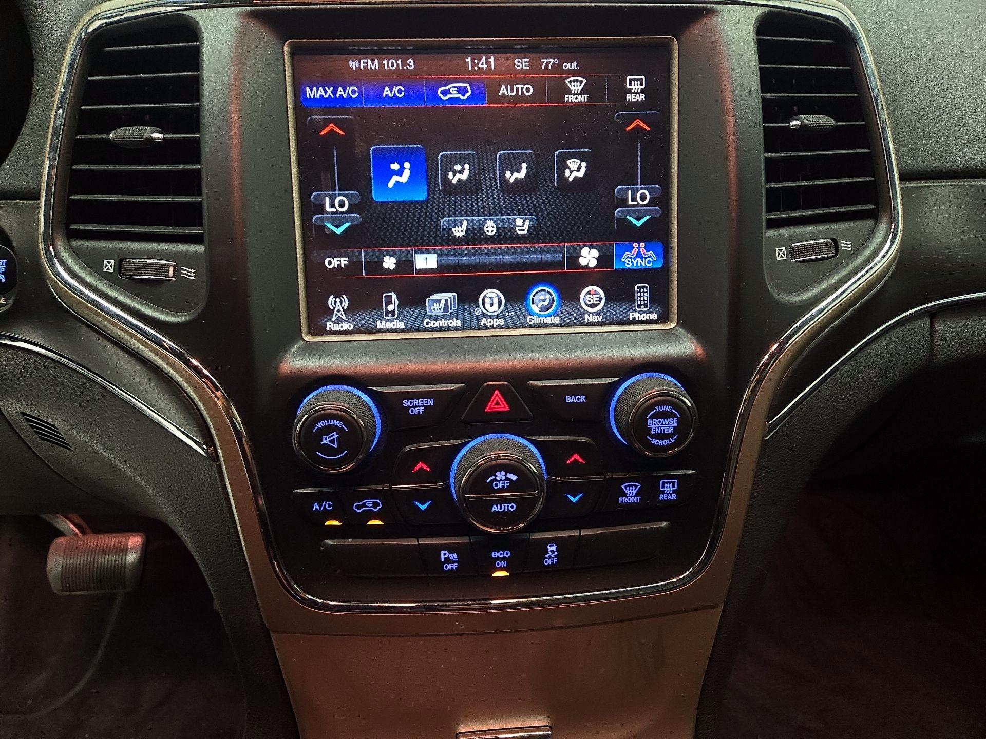 Thumbnail: 2015 Jeep Grand Cherokee - 16