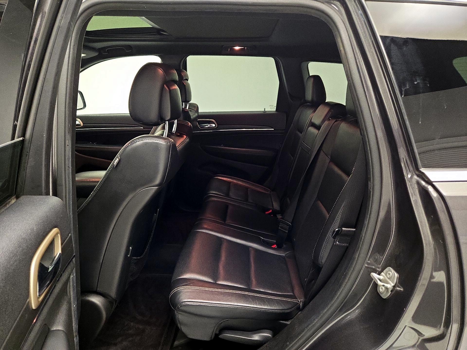 Thumbnail: 2015 Jeep Grand Cherokee - 20
