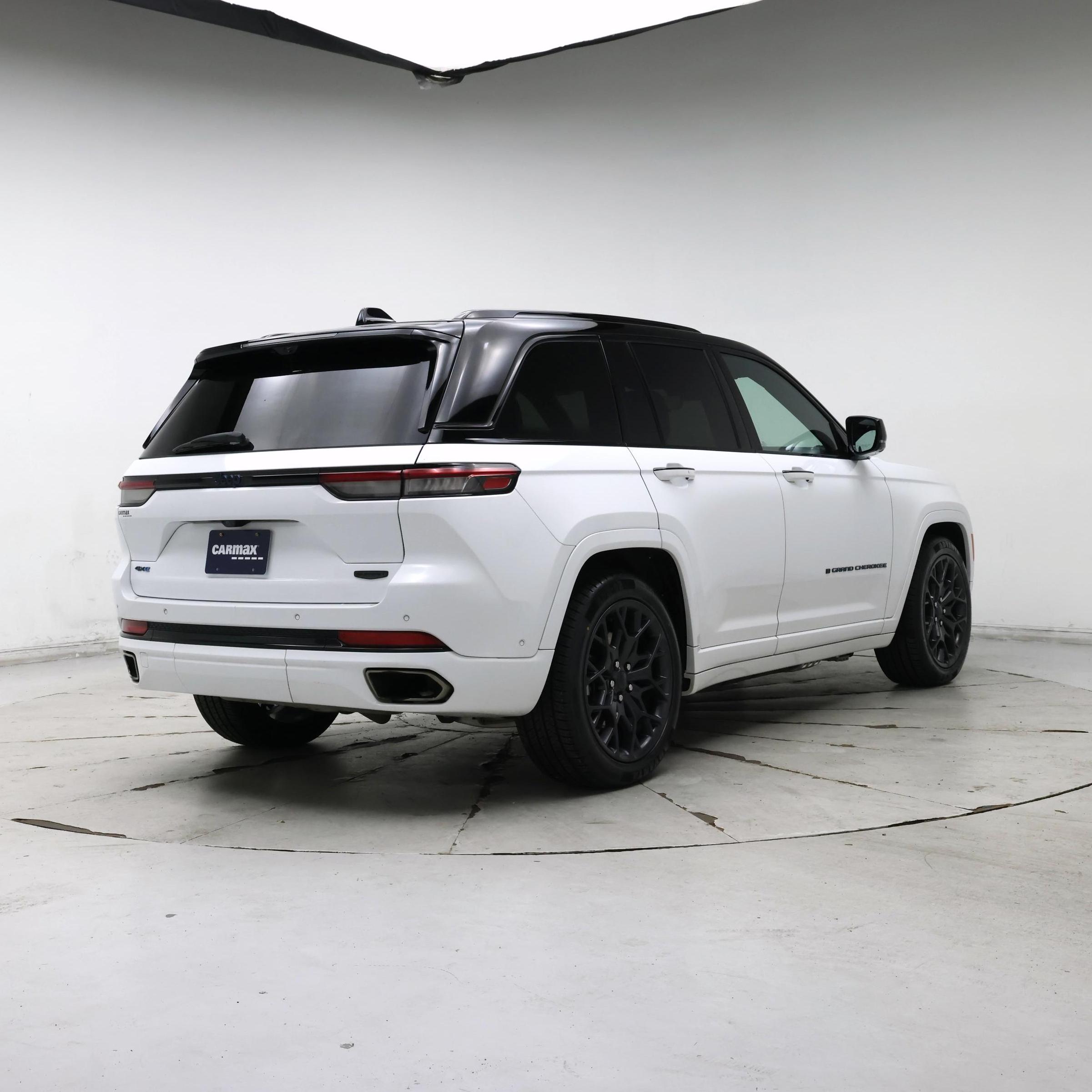 Thumbnail: 2025 Jeep Grand Cherokee - 8